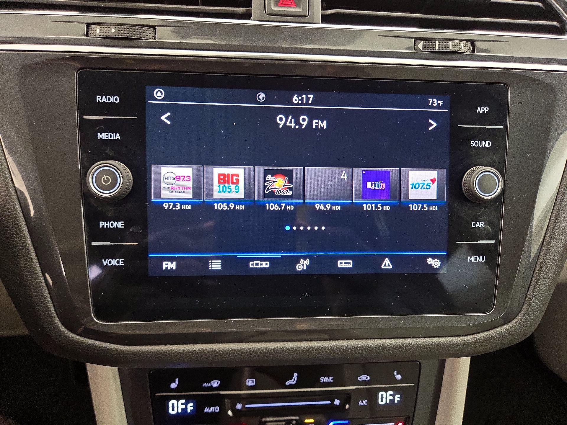 Thumbnail: 2023 Volkswagen Tiguan - 15