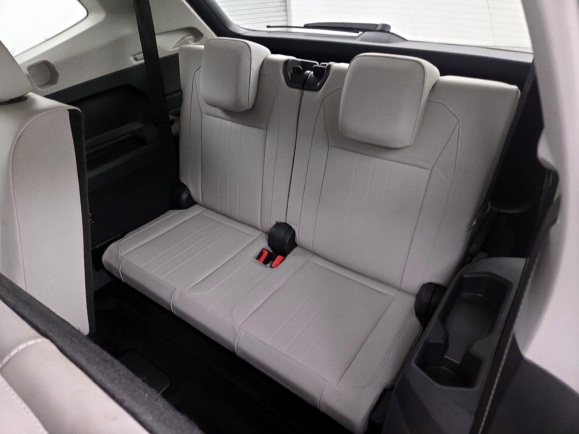 Thumbnail: 2023 Volkswagen Tiguan - 20