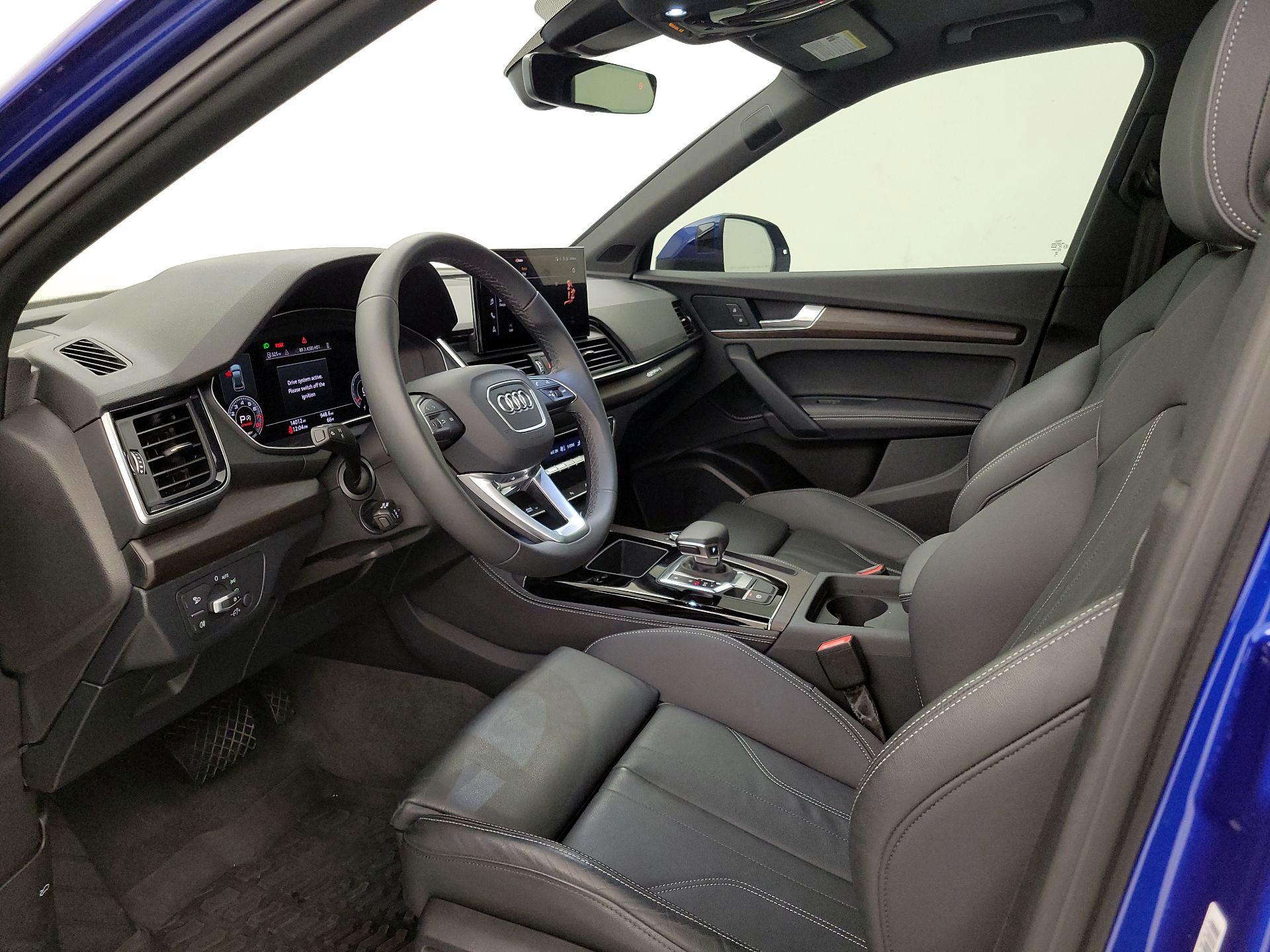 Thumbnail: 2023 Audi Q5 - 11