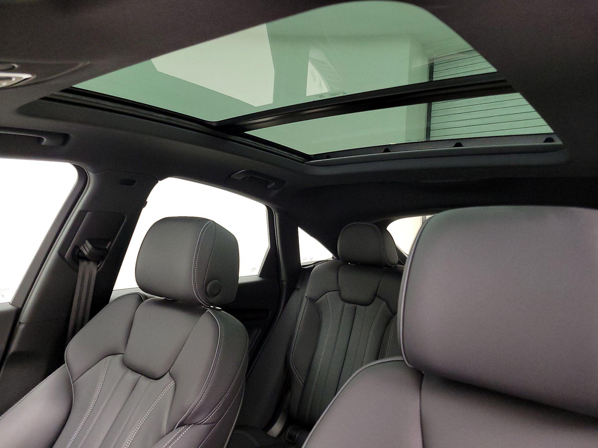 Thumbnail: 2023 Audi Q5 - 19