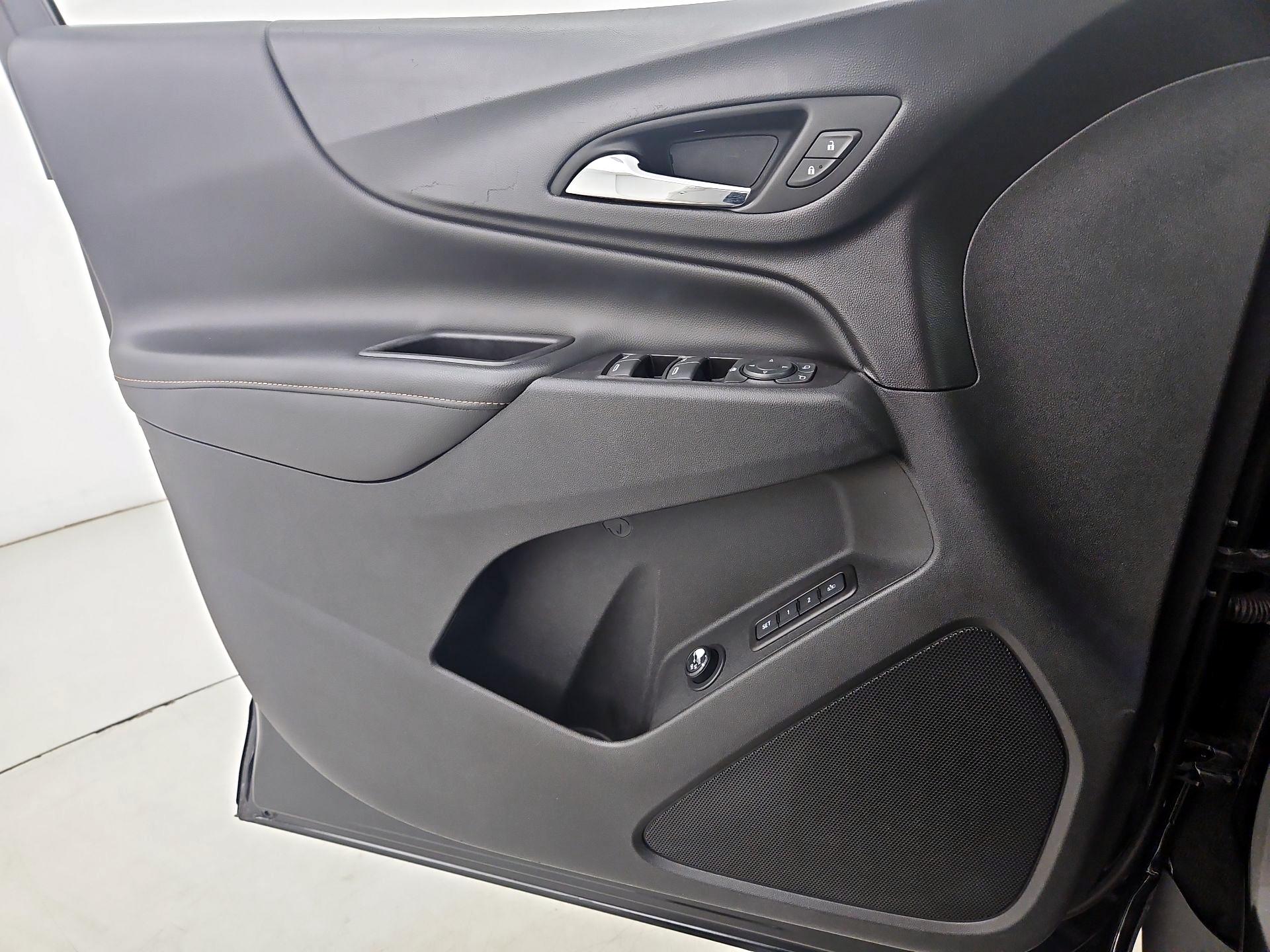 Thumbnail: 2019 Chevrolet Equinox - 12