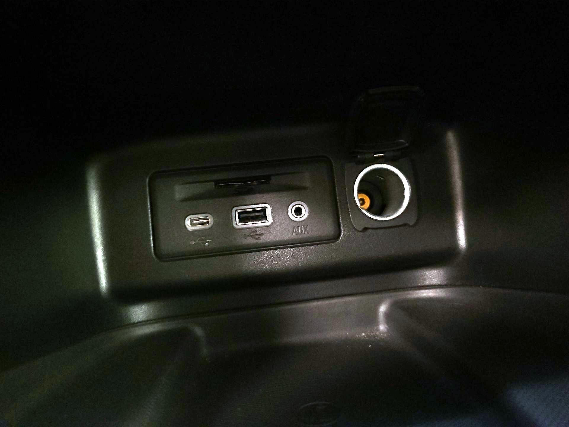 Thumbnail: 2019 Chevrolet Equinox - 18