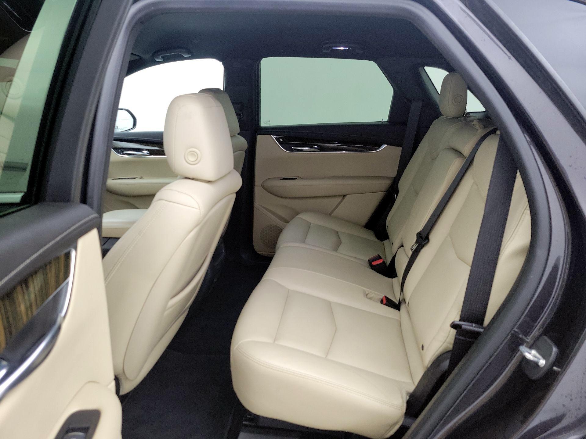 Thumbnail: 2017 Cadillac XT5 - 18