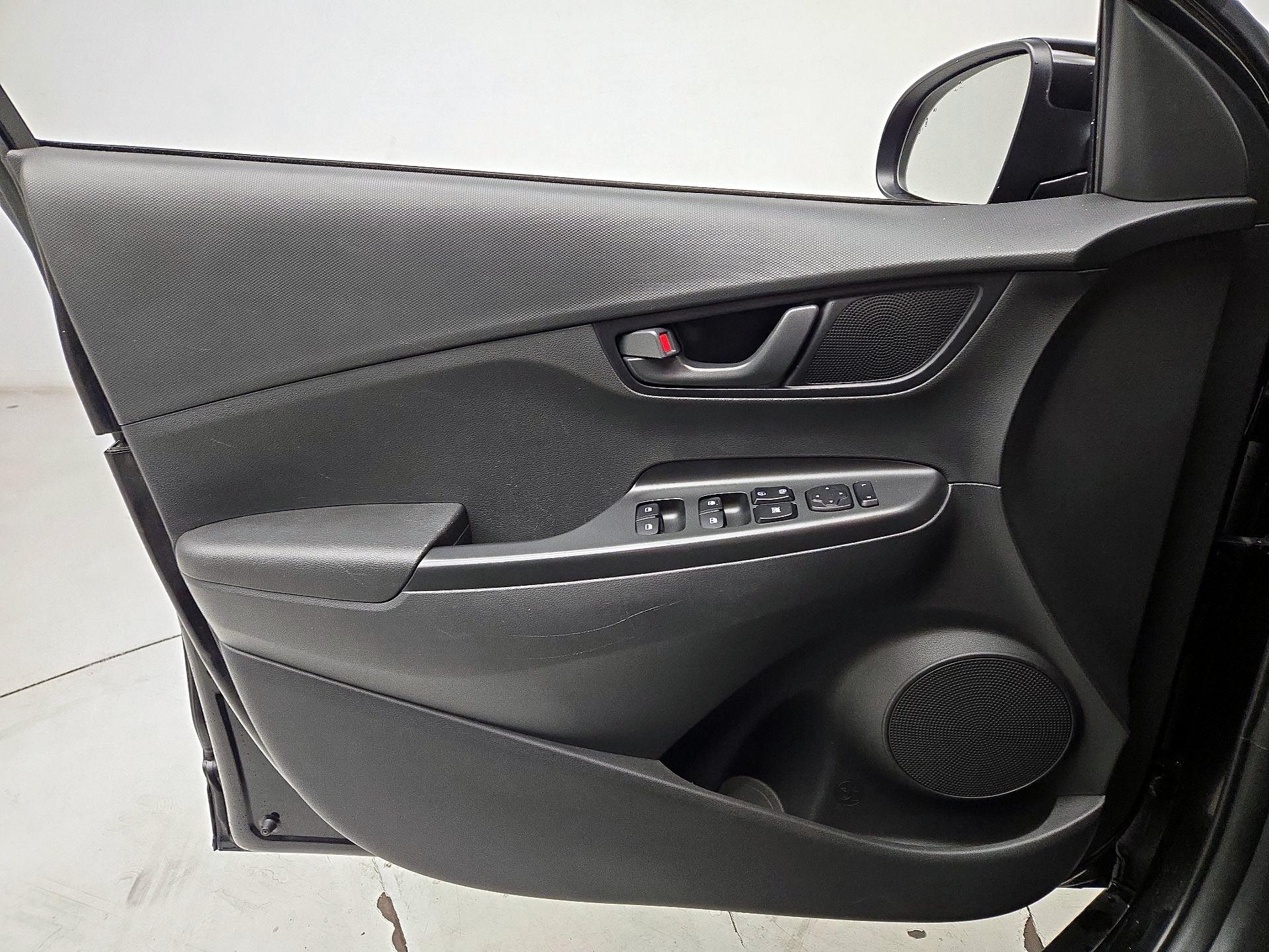 Thumbnail: 2023 Hyundai Kona - 12