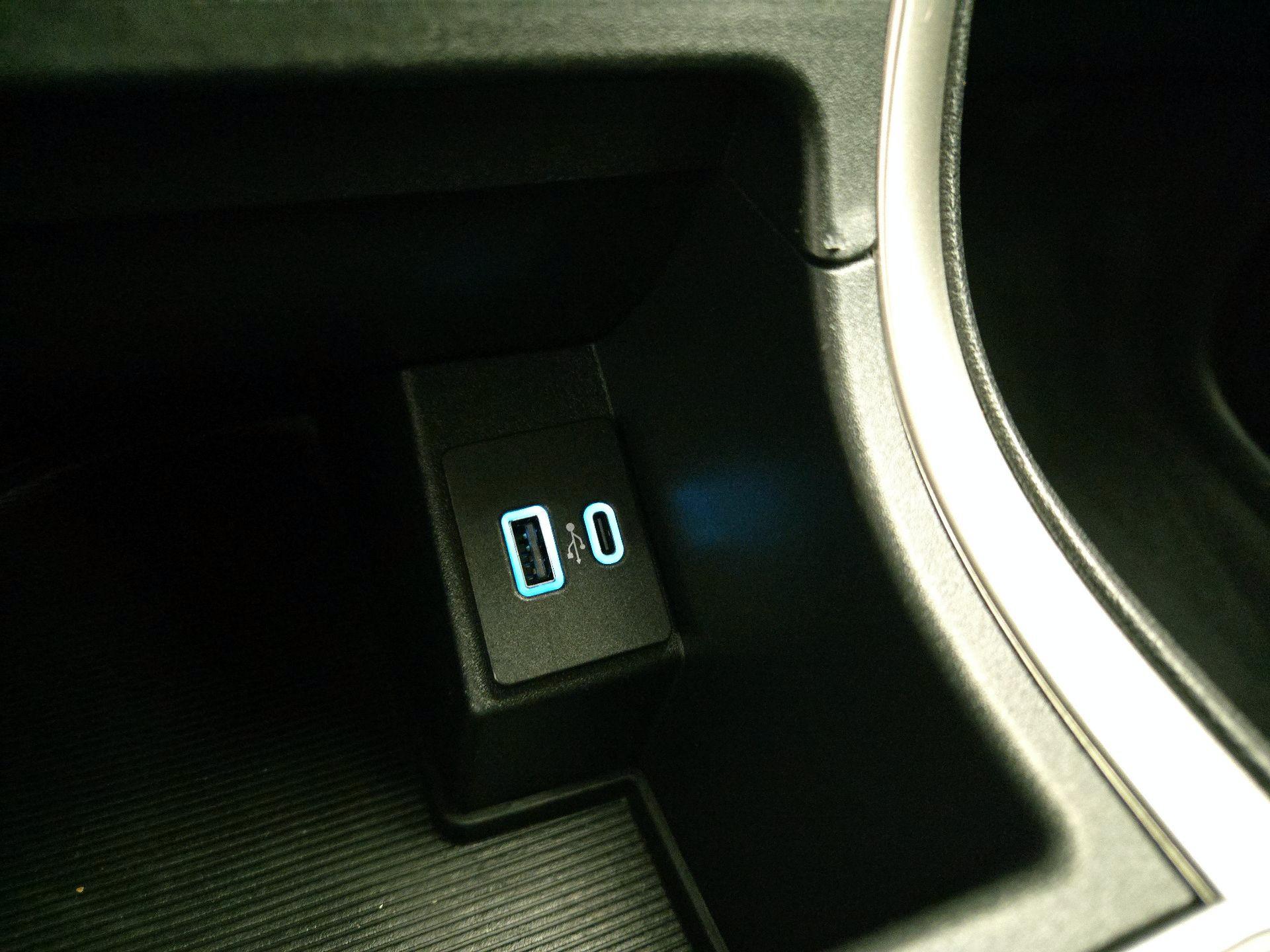 Thumbnail: 2024 Ford Edge - 18