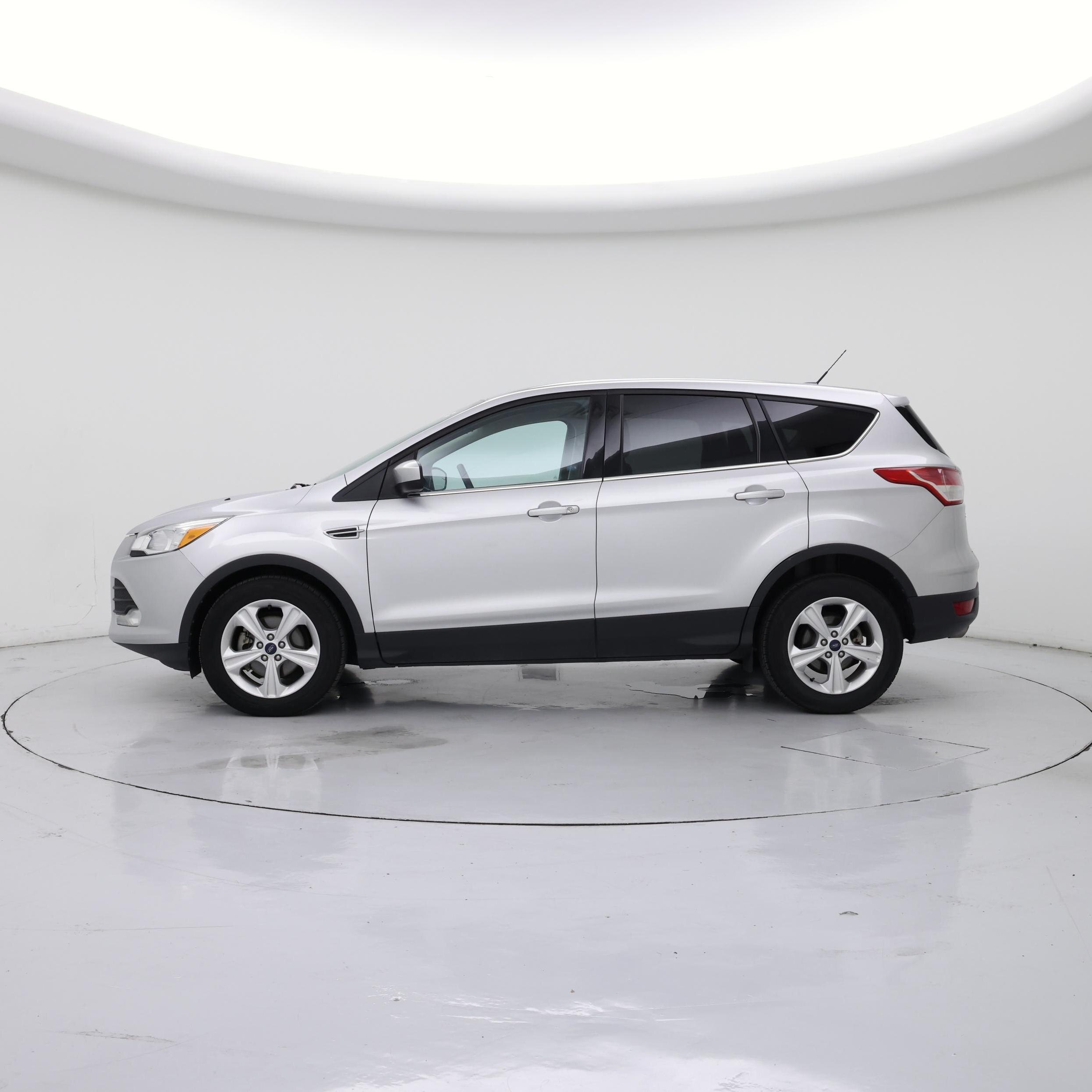 Thumbnail: 2015 Ford Escape - 3