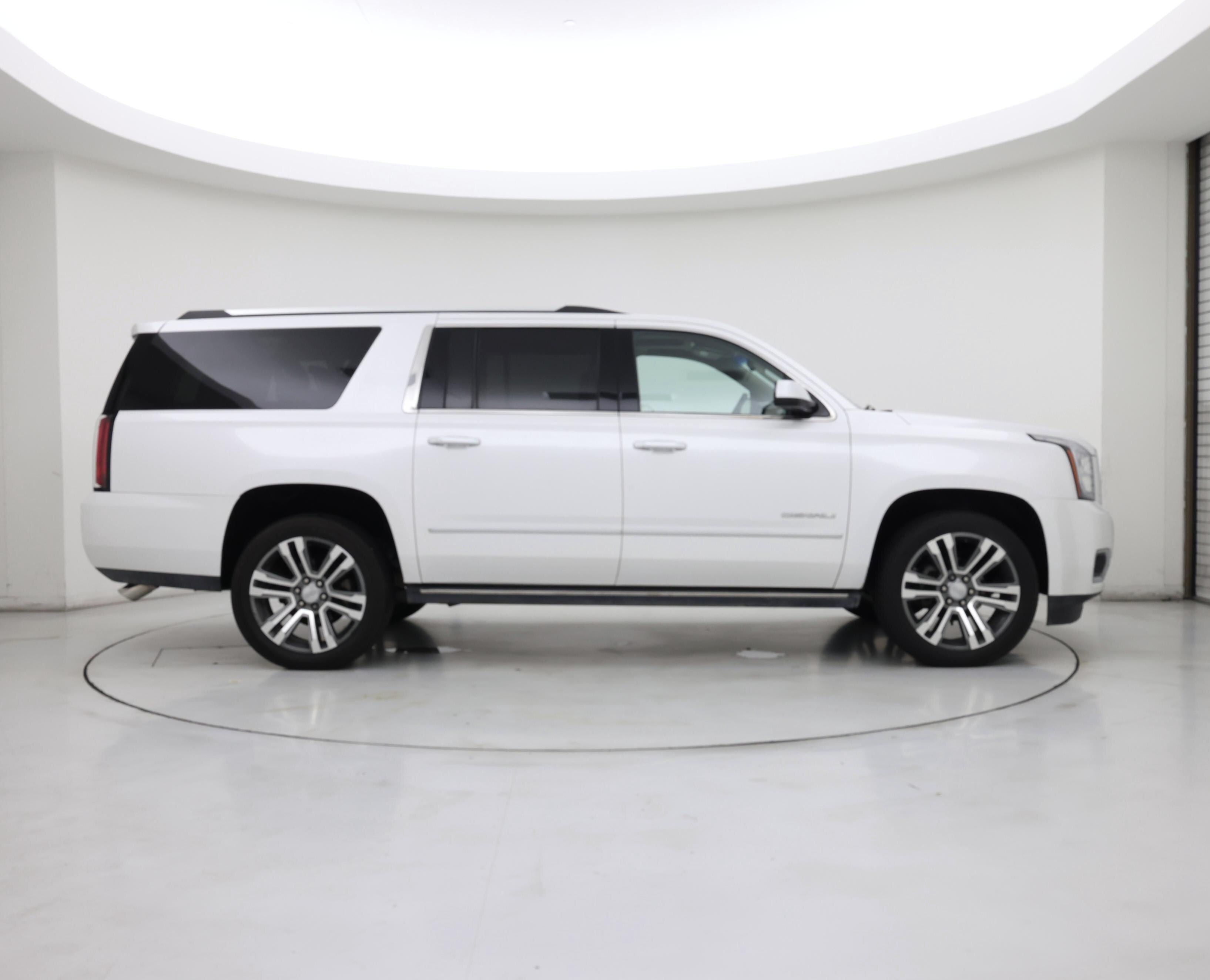 Thumbnail: 2018 GMC Yukon XL - 7