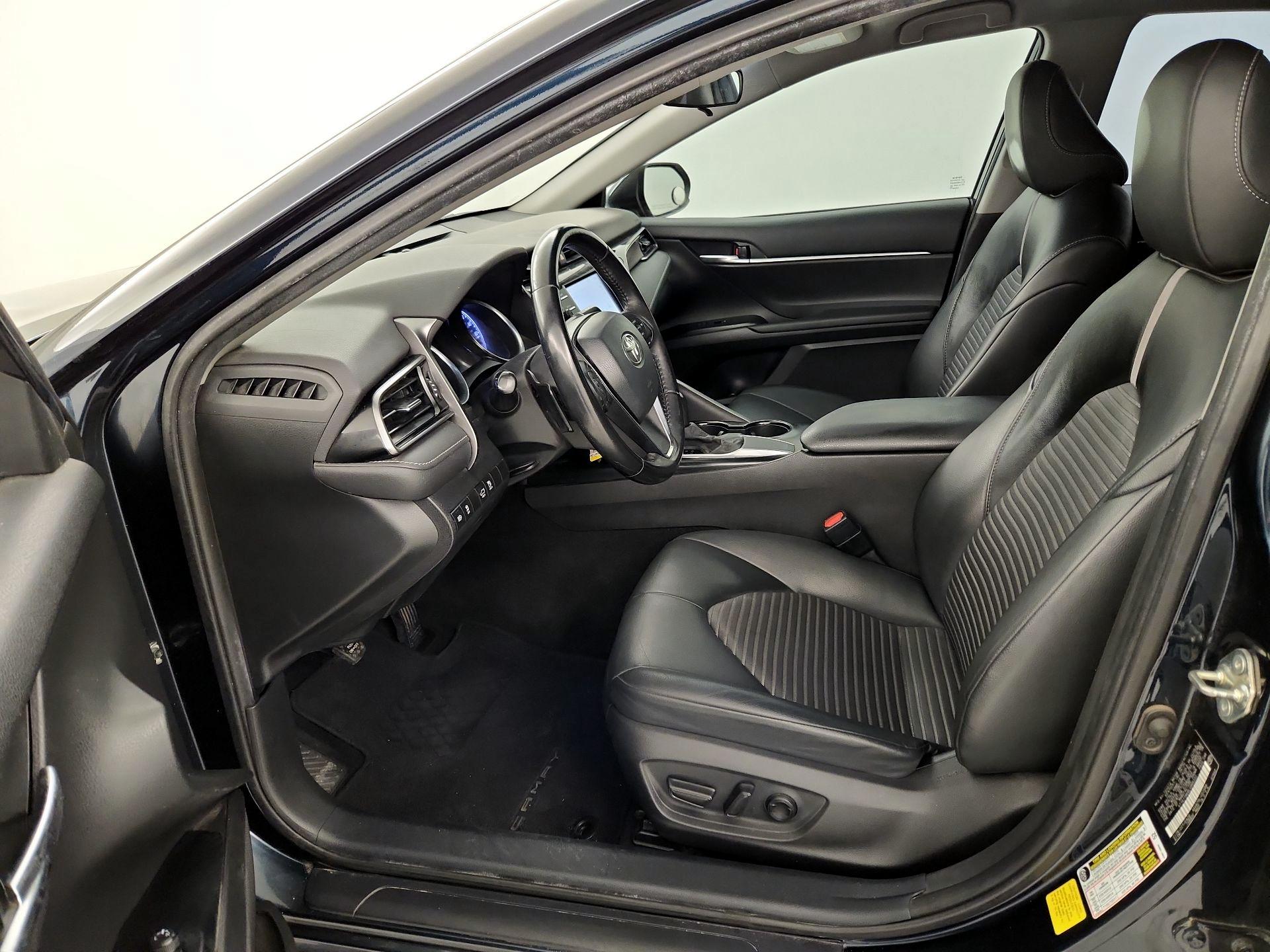 Thumbnail: 2020 Toyota Camry - 11