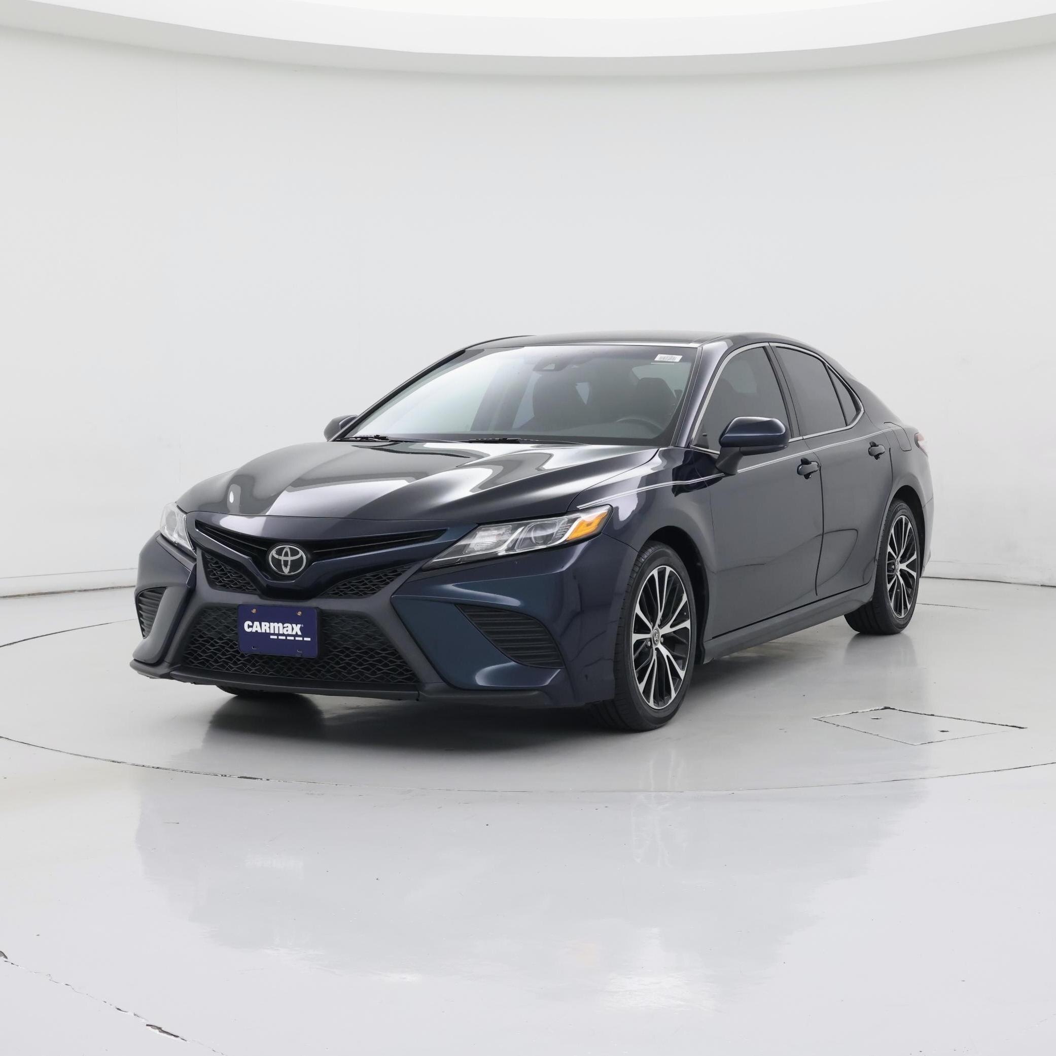 Thumbnail: 2020 Toyota Camry - 4