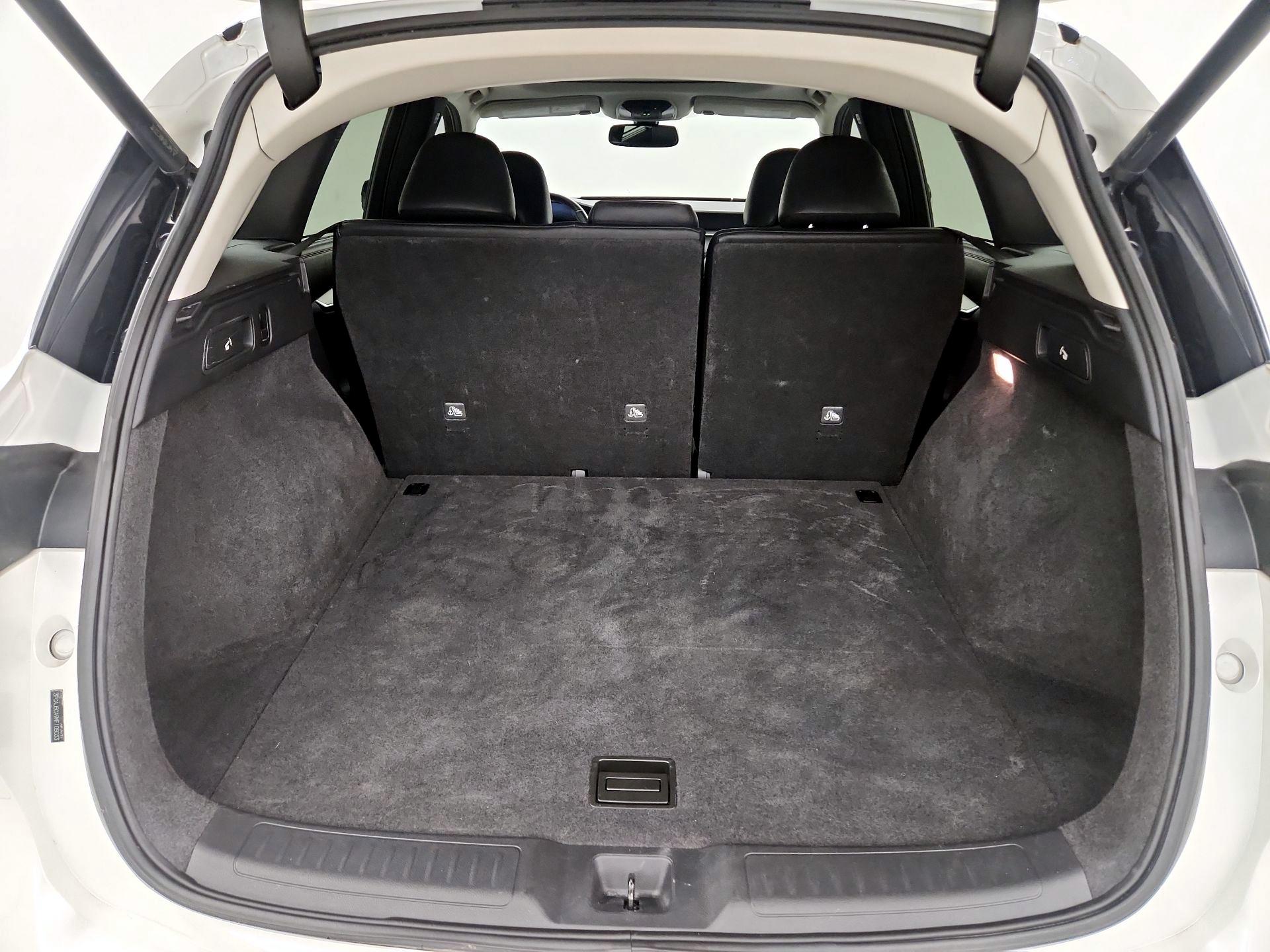 Thumbnail: 2021 INFINITI QX50 - 16