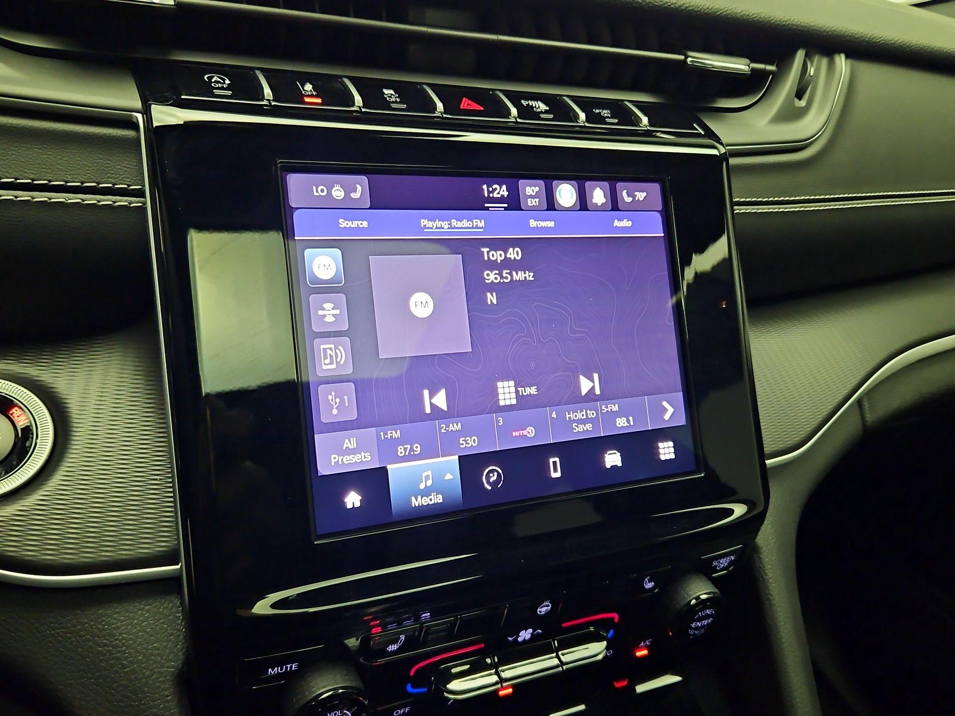 Thumbnail: 2024 Jeep Grand Cherokee - 15