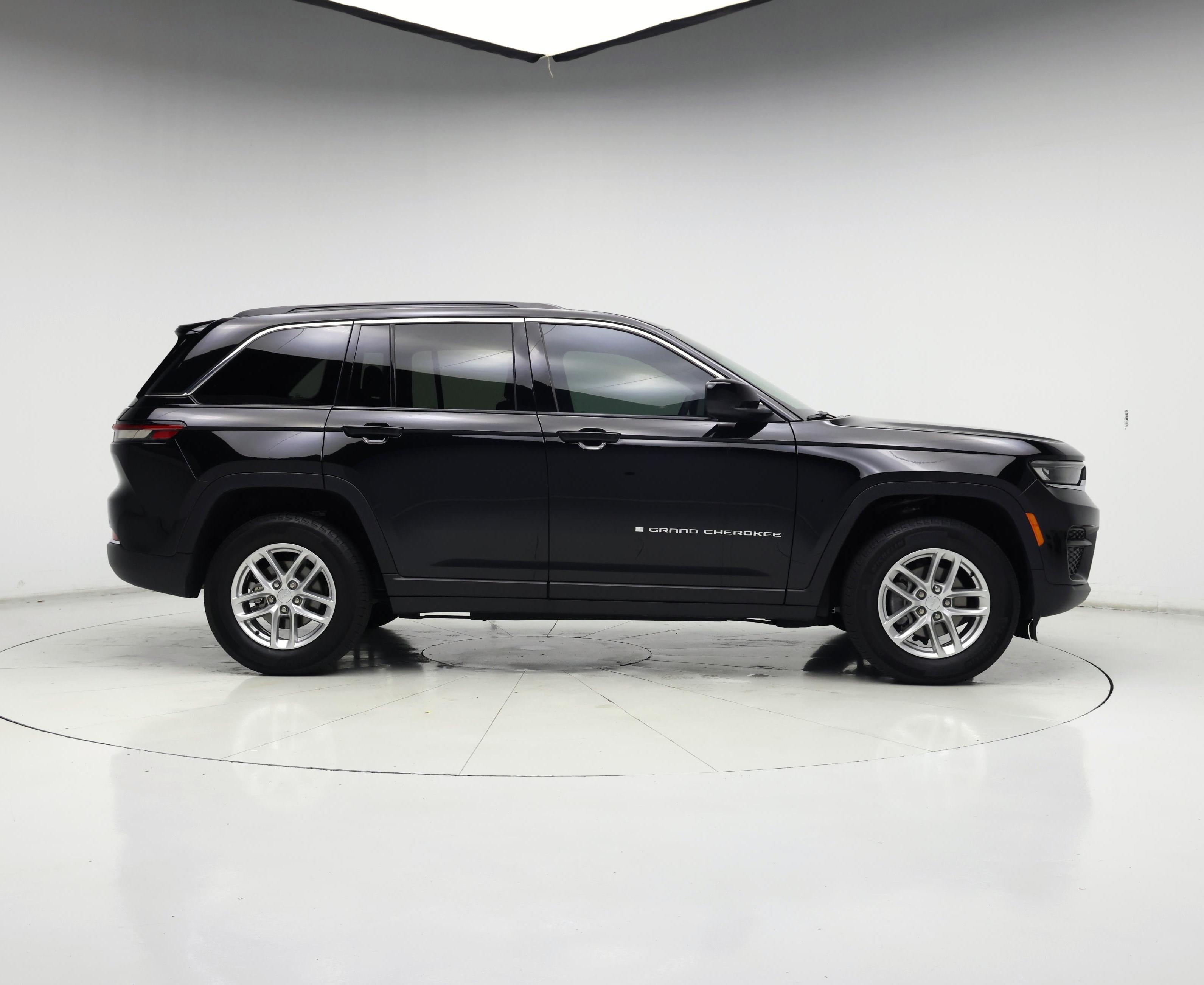 Thumbnail: 2024 Jeep Grand Cherokee - 7