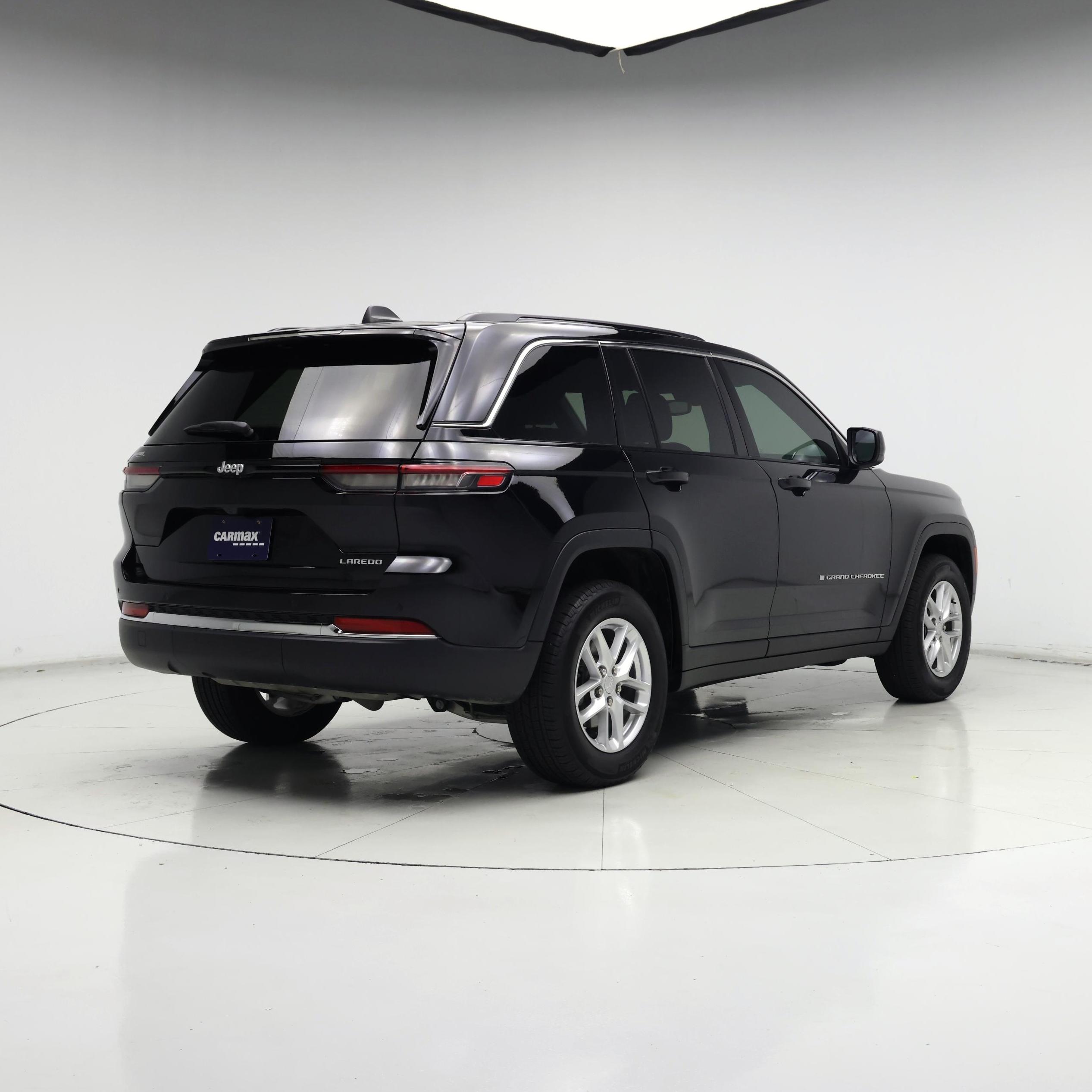 Thumbnail: 2024 Jeep Grand Cherokee - 8