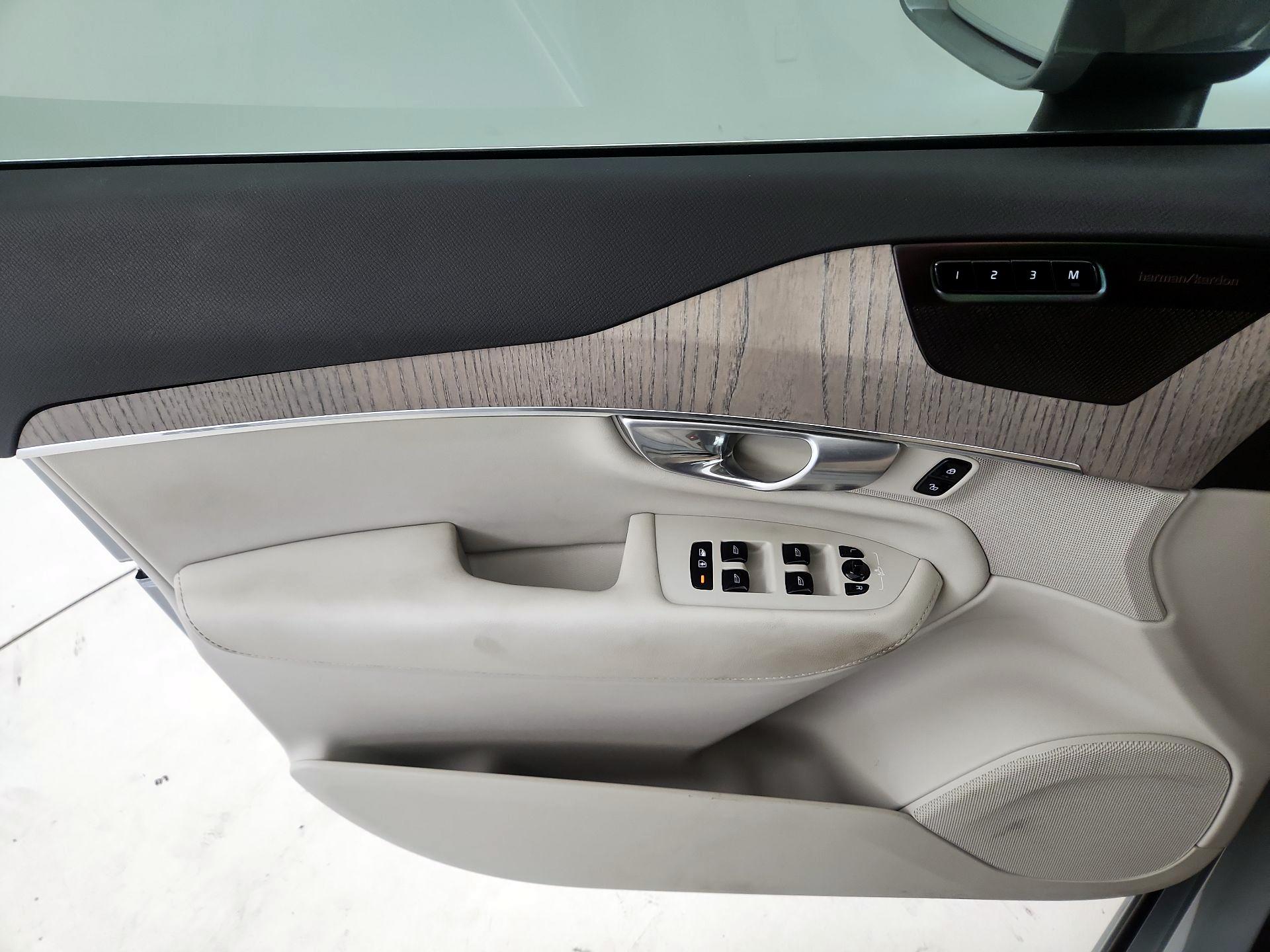 Thumbnail: 2024 Volvo XC90 - 12