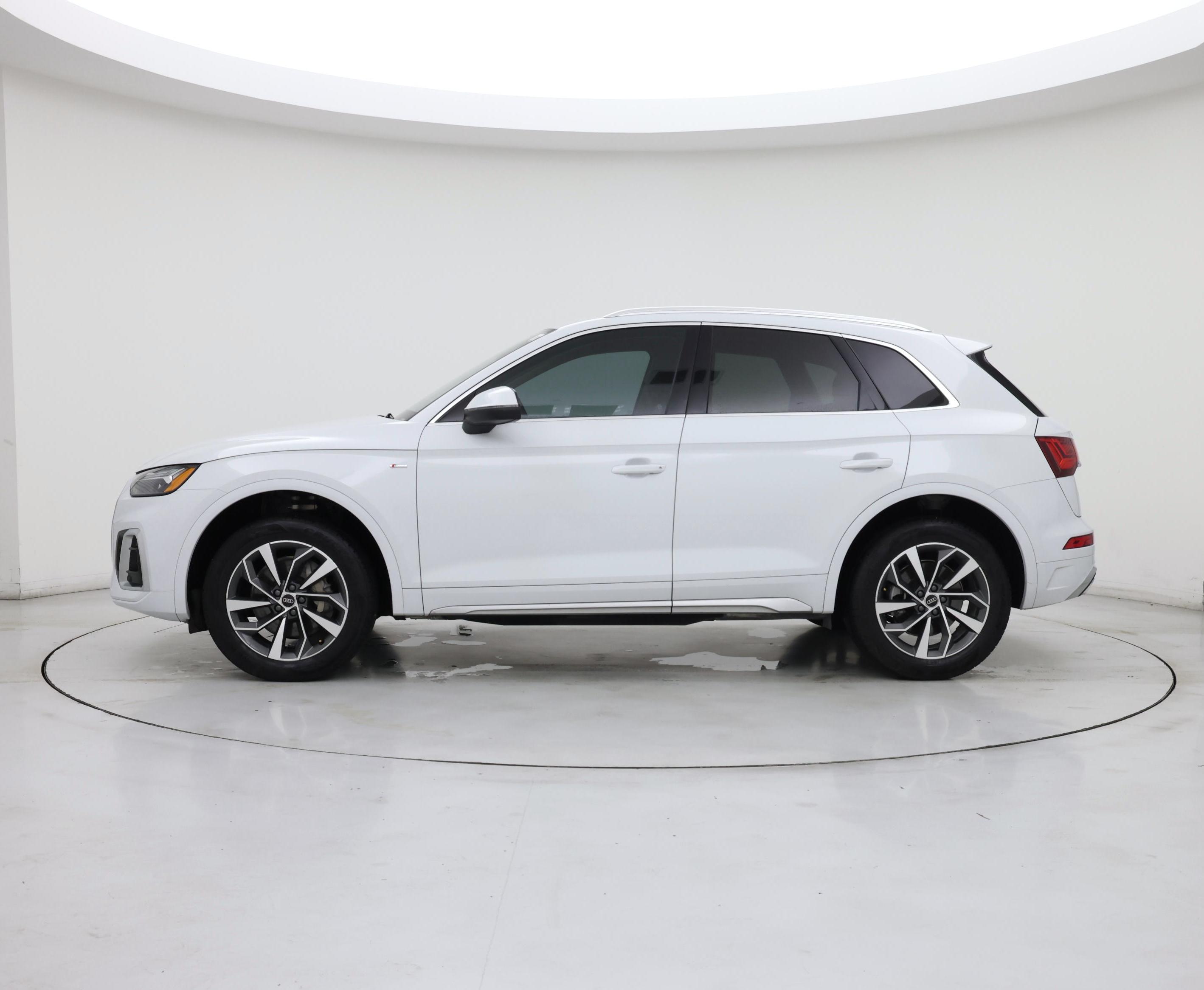 Thumbnail: 2024 Audi Q5 - 3