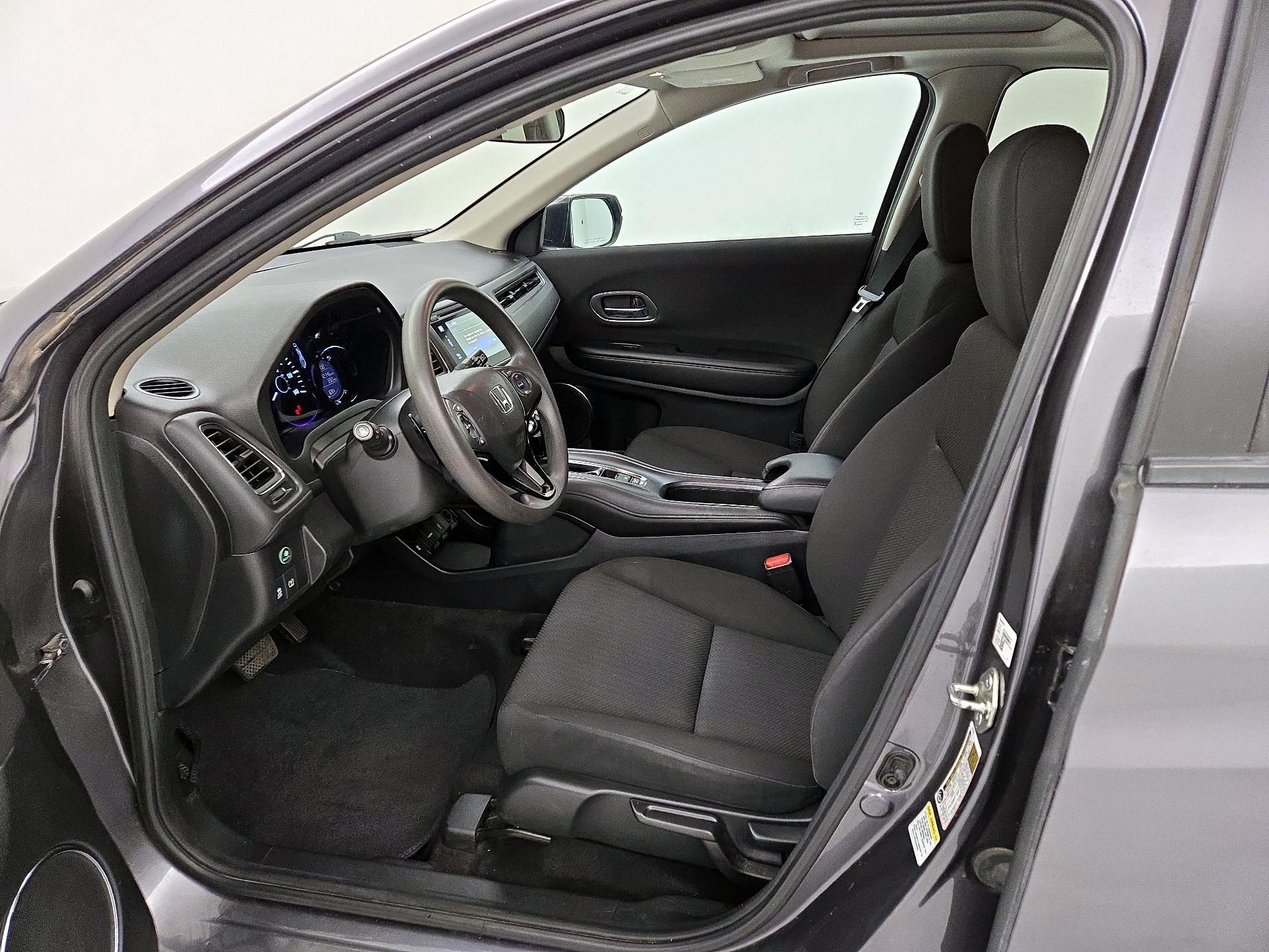 Thumbnail: 2016 Honda HR-V - 11