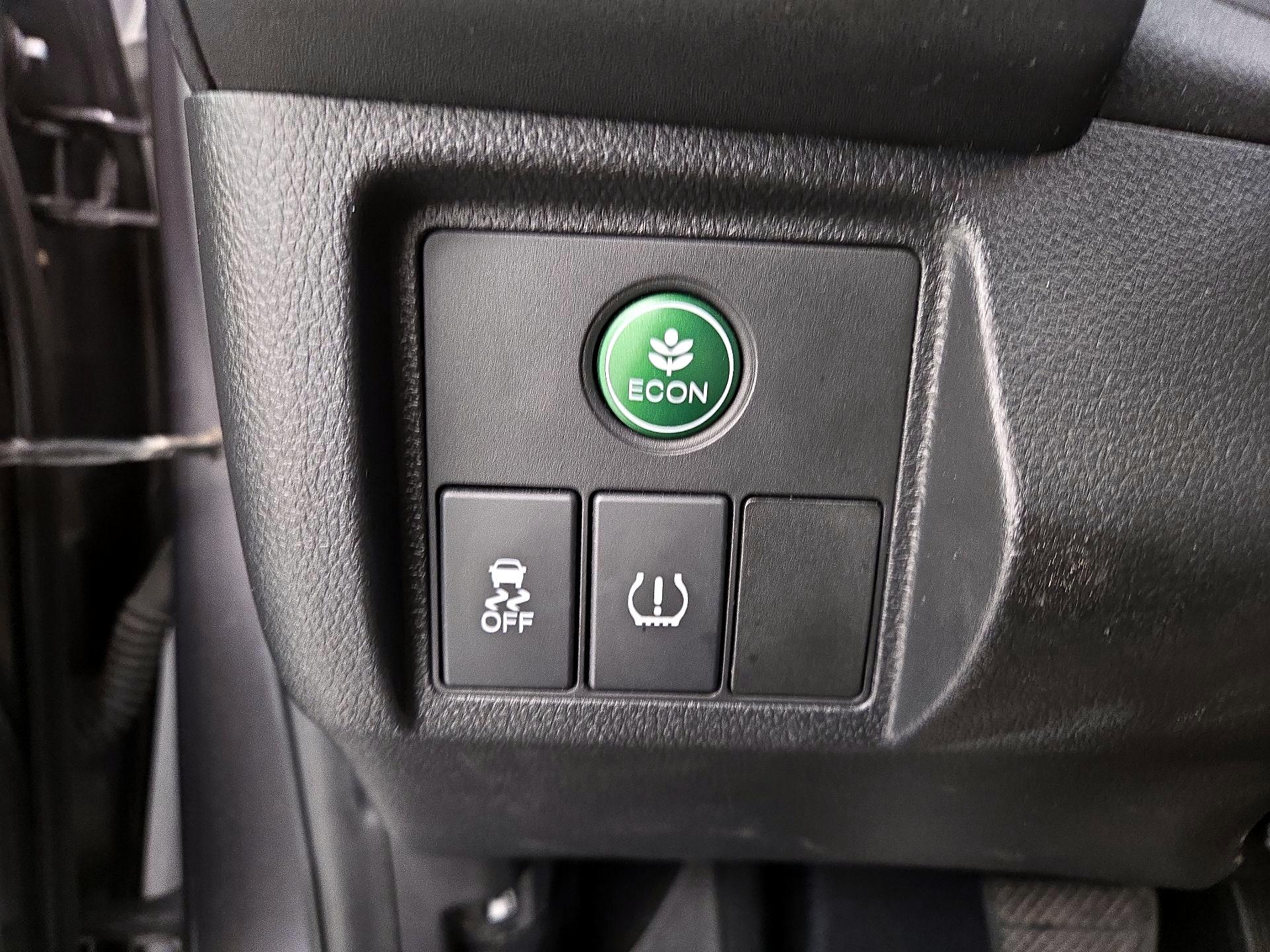 Thumbnail: 2016 Honda HR-V - 13