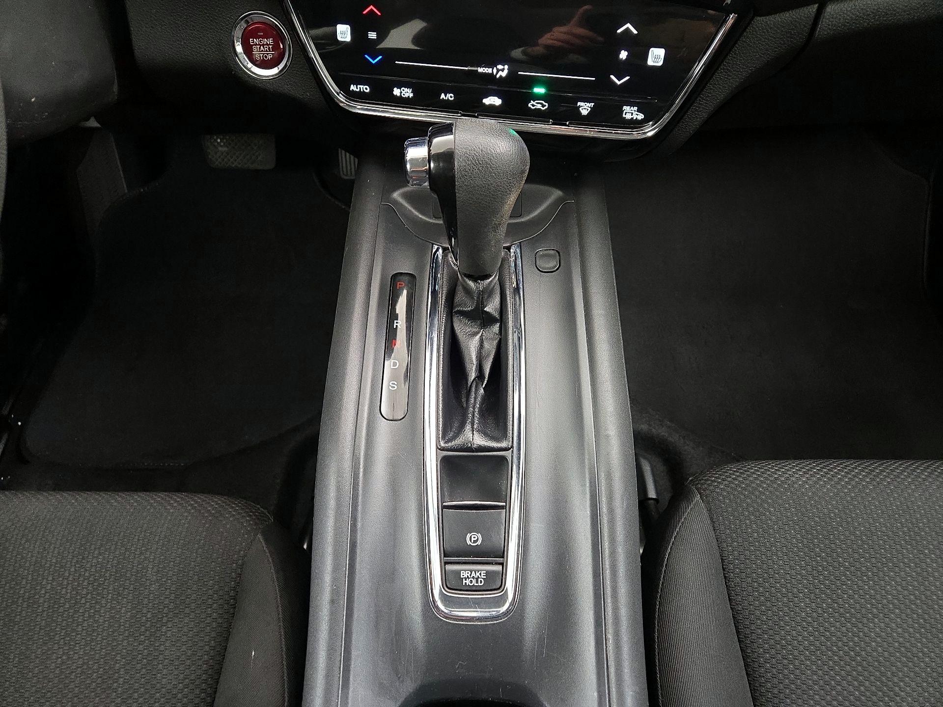 Thumbnail: 2016 Honda HR-V - 17