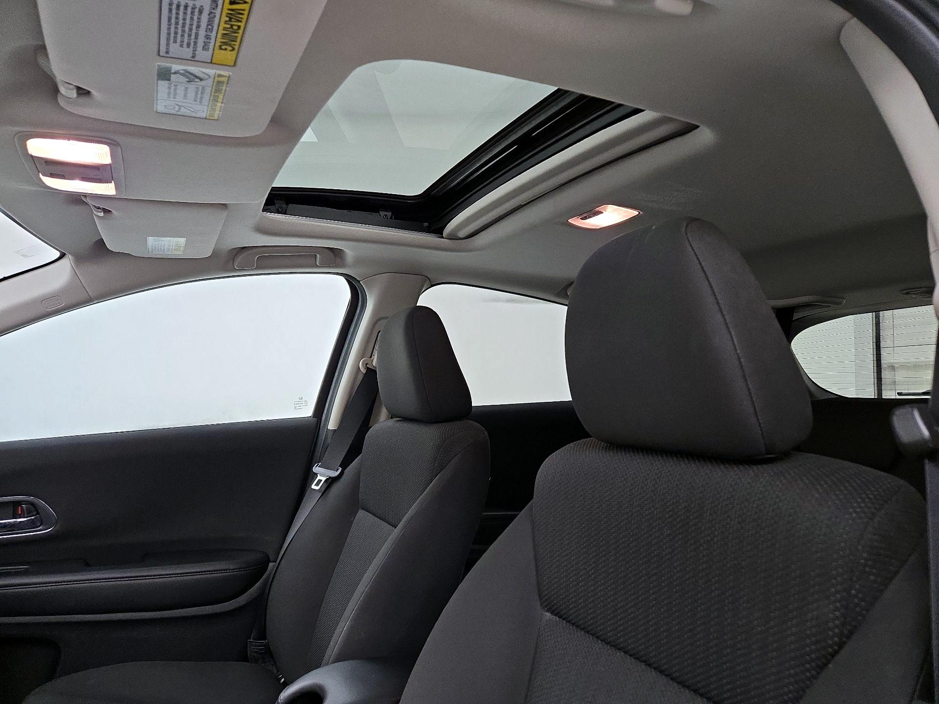 Thumbnail: 2016 Honda HR-V - 19