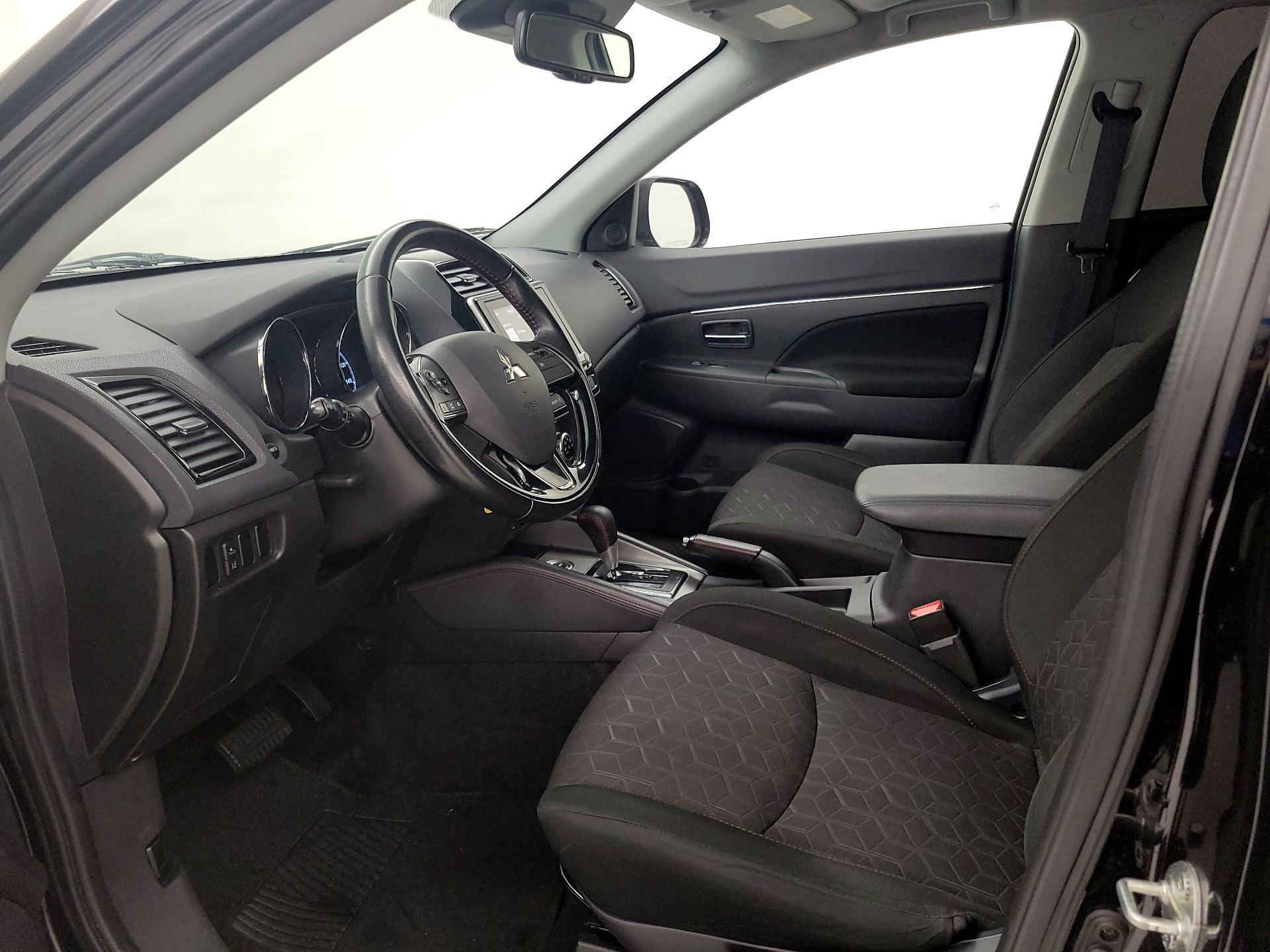 Thumbnail: 2022 Mitsubishi Outlander Sport - 11