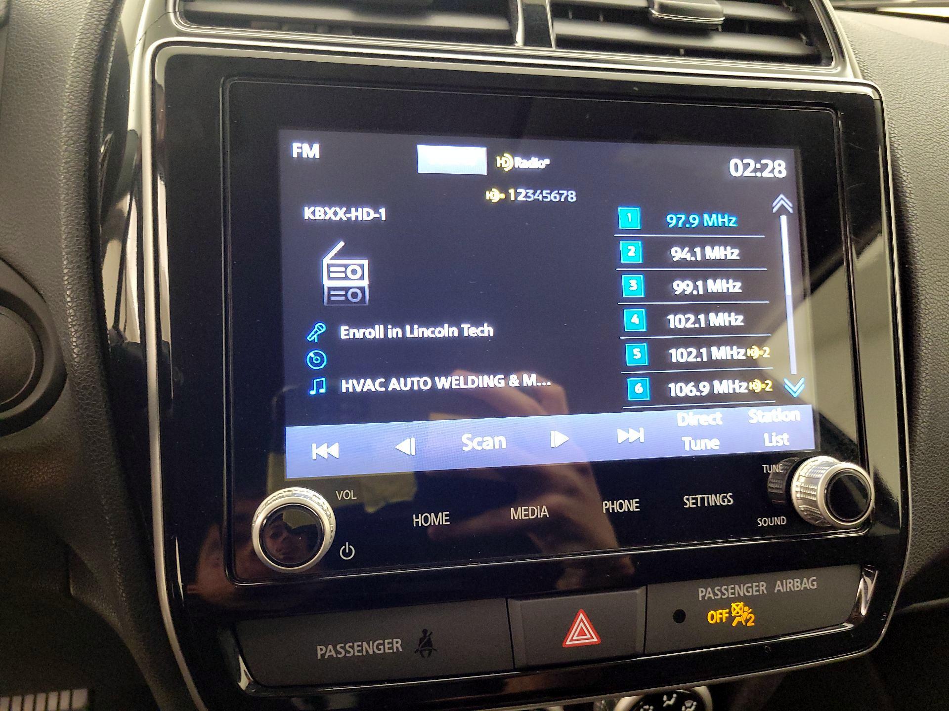 Thumbnail: 2022 Mitsubishi Outlander Sport - 15