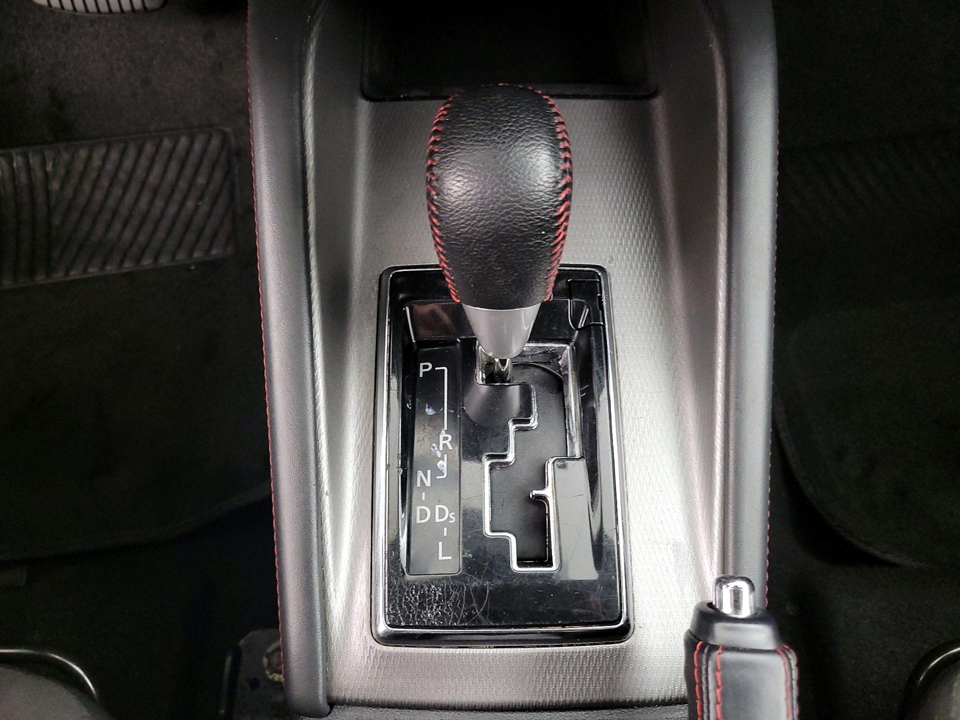 Thumbnail: 2022 Mitsubishi Outlander Sport - 17