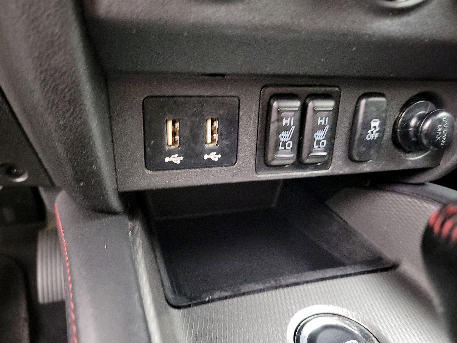 Thumbnail: 2022 Mitsubishi Outlander Sport - 18