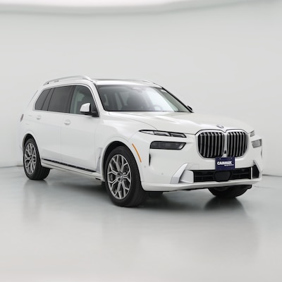 White 2024 BMW X7 xDrive40i