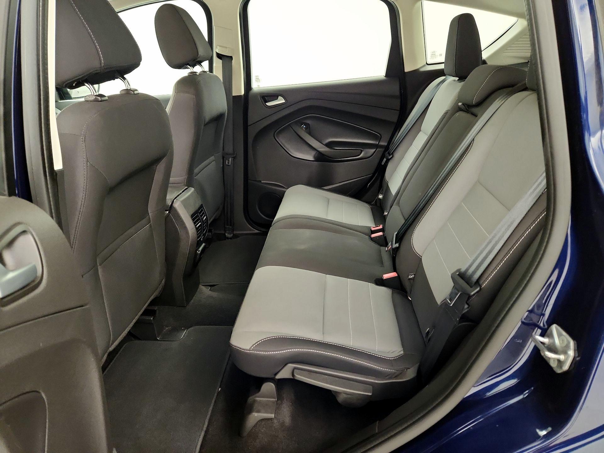 Thumbnail: 2016 Ford C-Max - 18