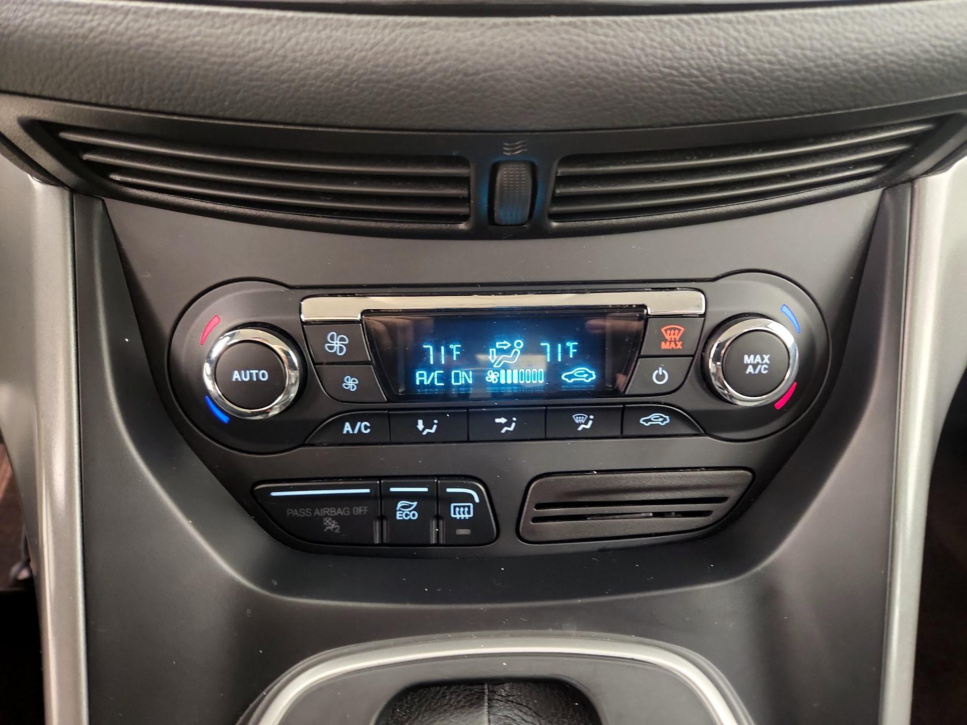 Thumbnail: 2016 Ford C-Max - 15