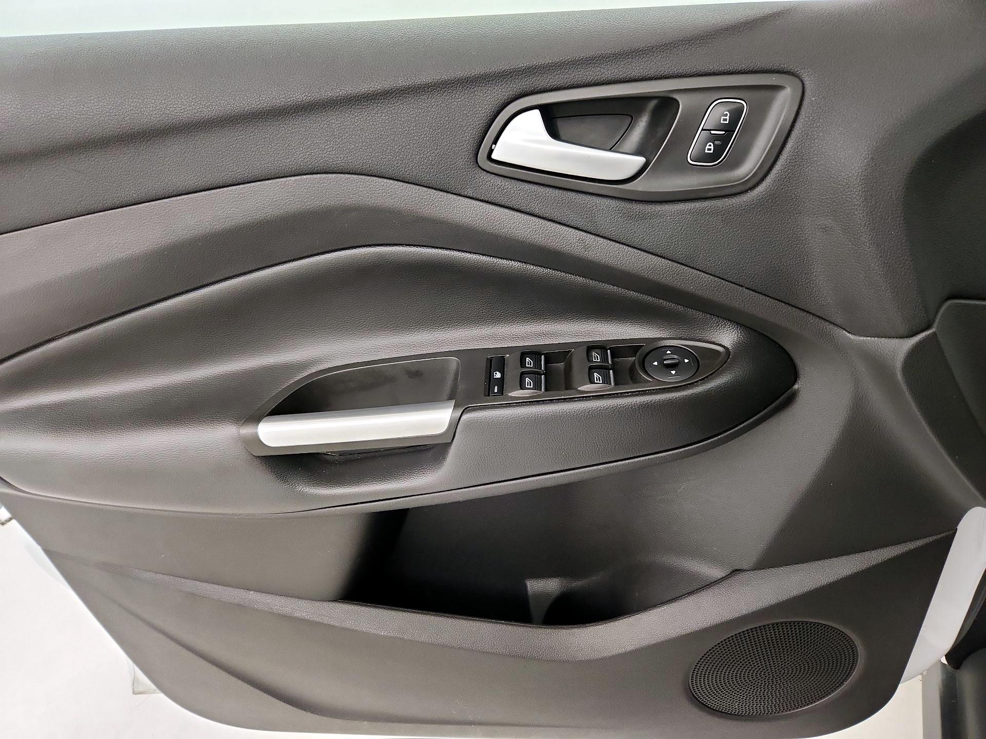 Thumbnail: 2017 Ford C-Max - 12