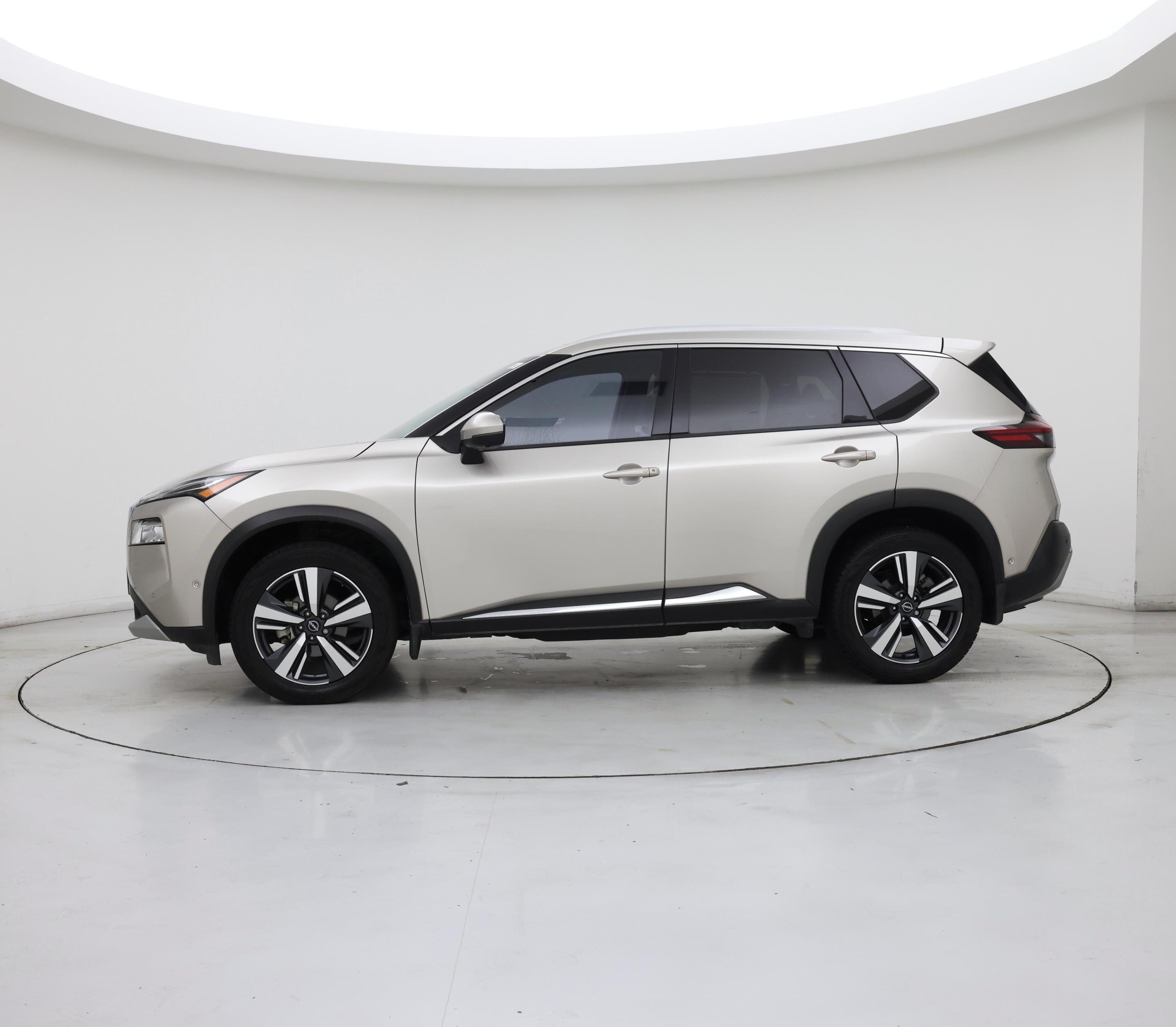 Thumbnail: 2022 Nissan Rogue - 3