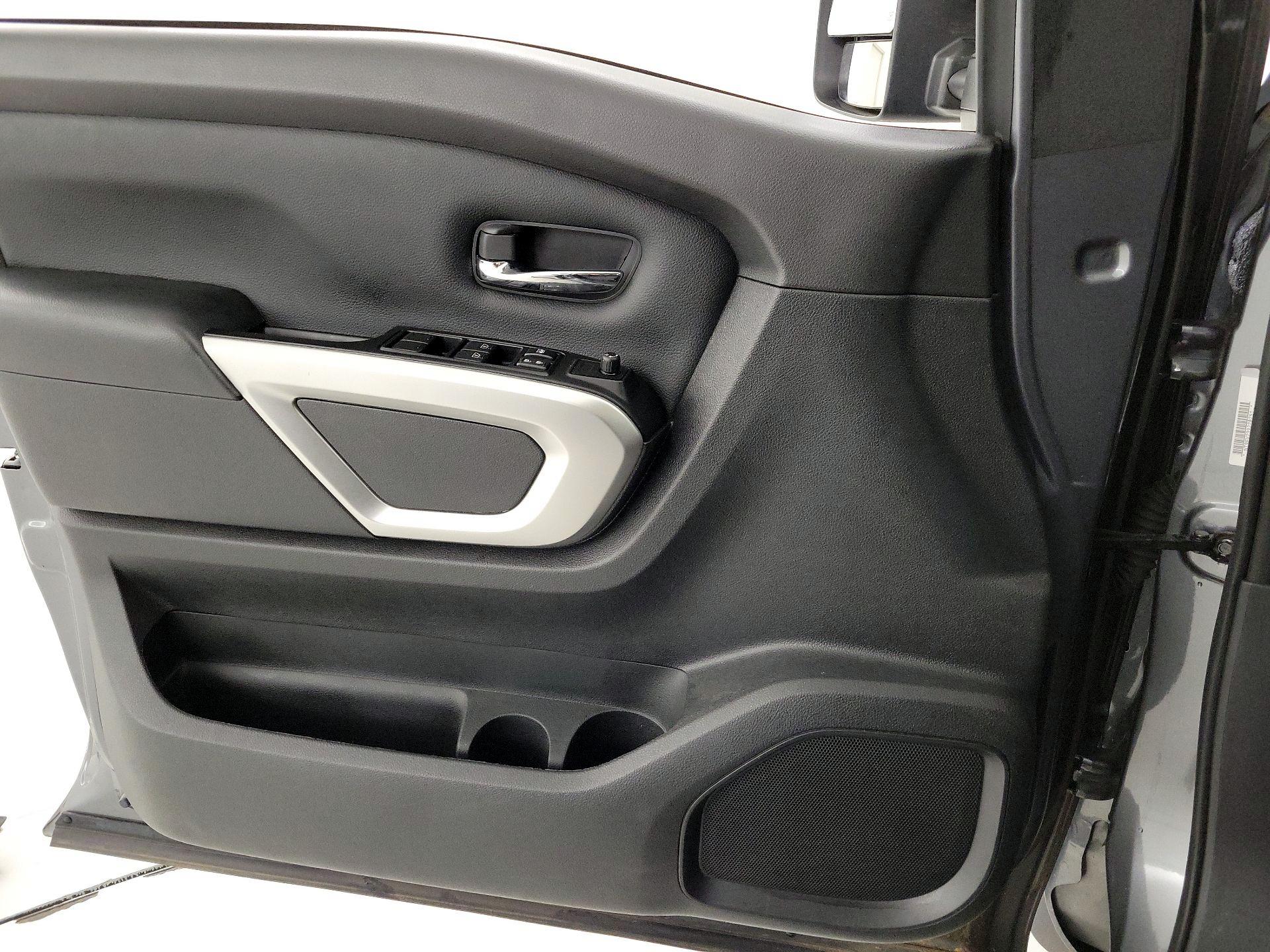 Thumbnail: 2024 Nissan Titan - 12