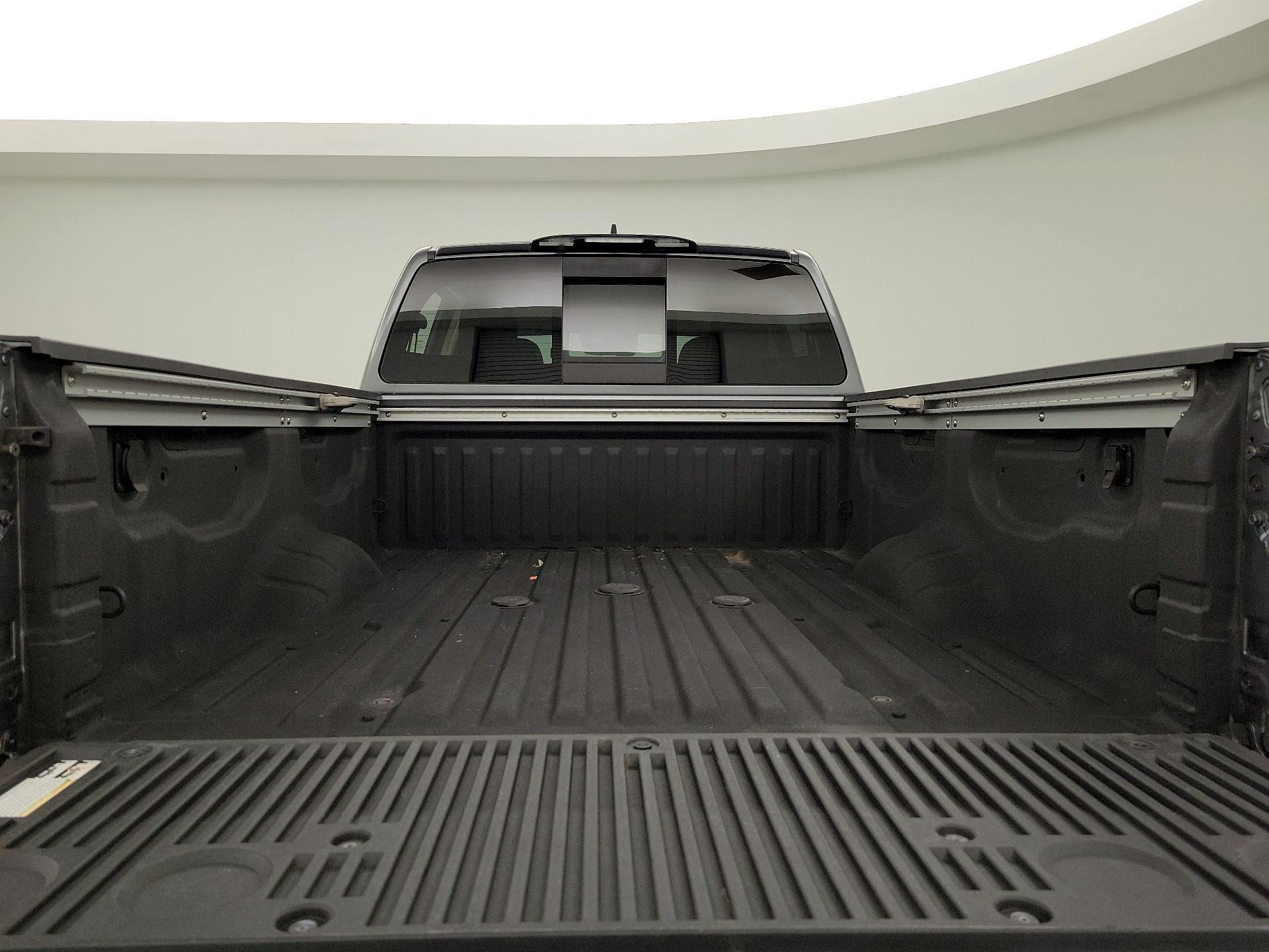 Thumbnail: 2024 Nissan Titan - 19