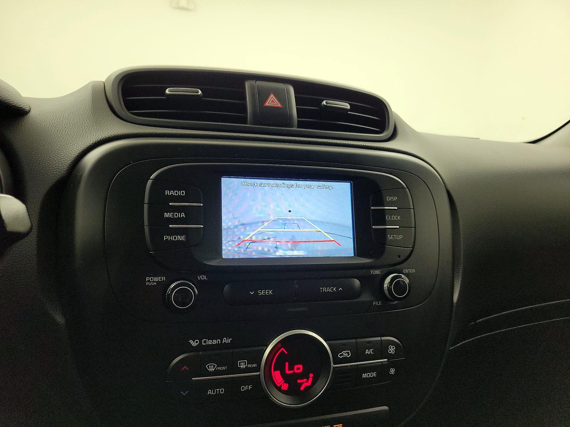 Thumbnail: 2017 Kia Soul - 14