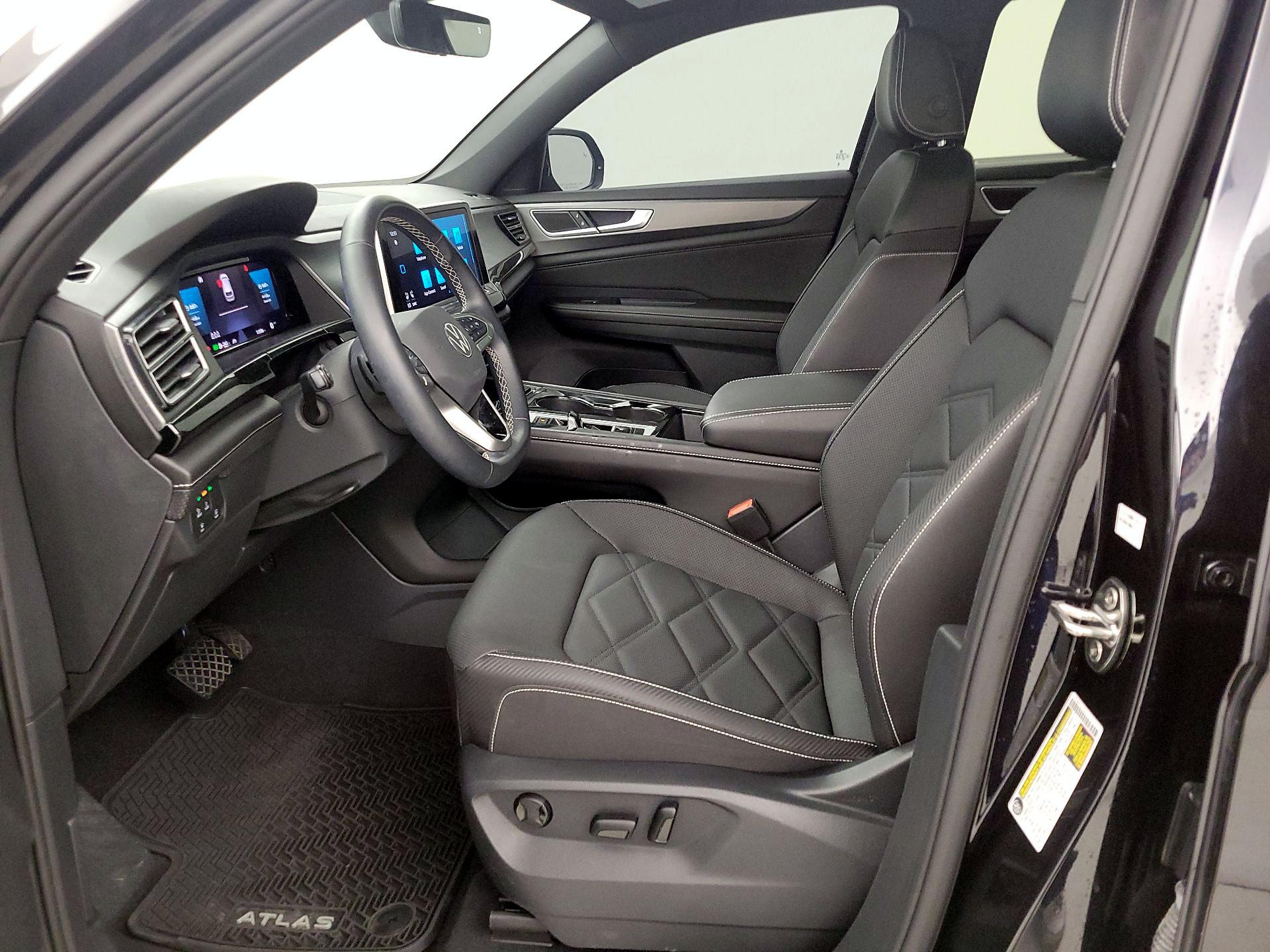 Thumbnail: 2025 Volkswagen Atlas - 11