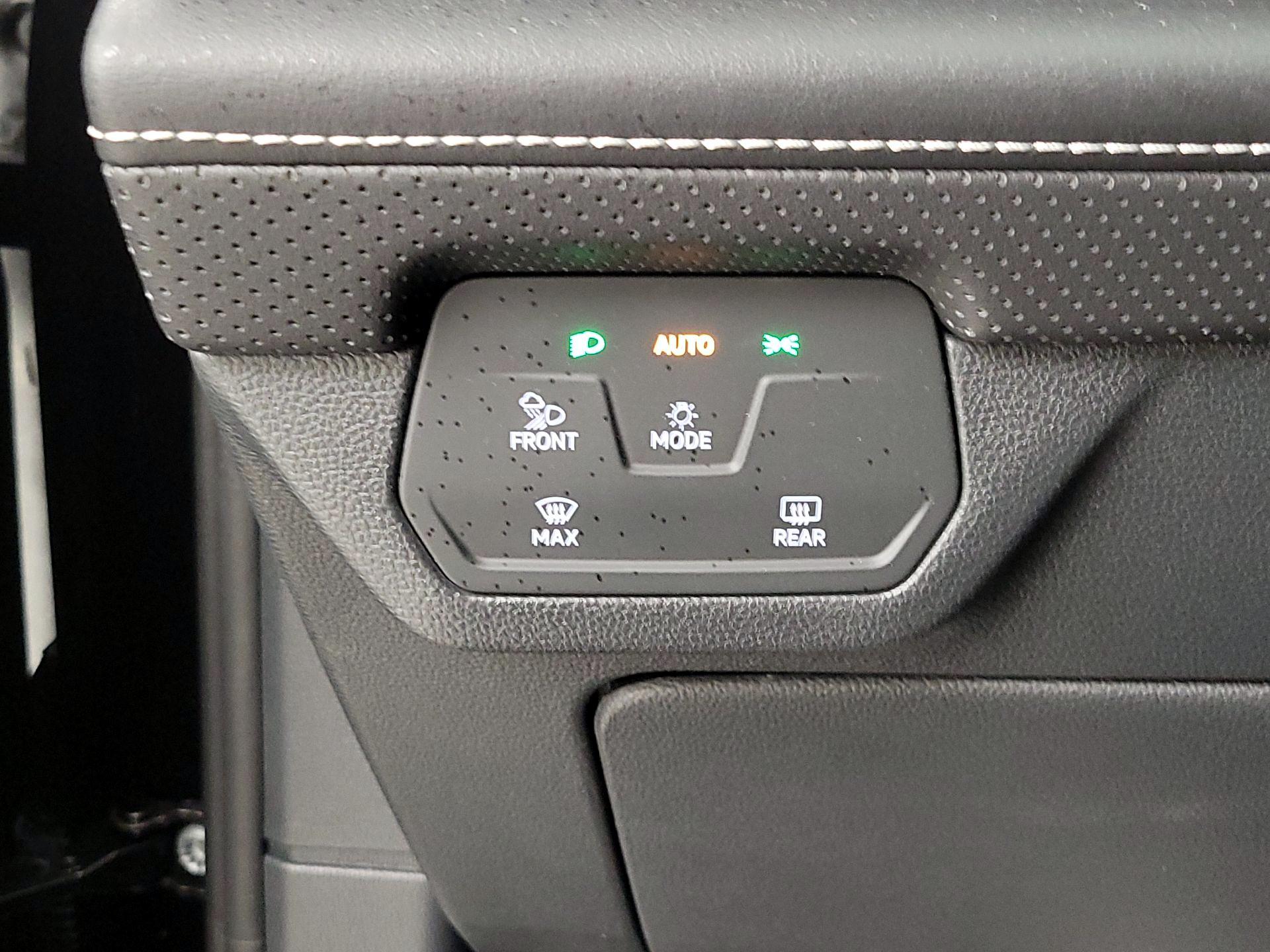 Thumbnail: 2025 Volkswagen Atlas - 13