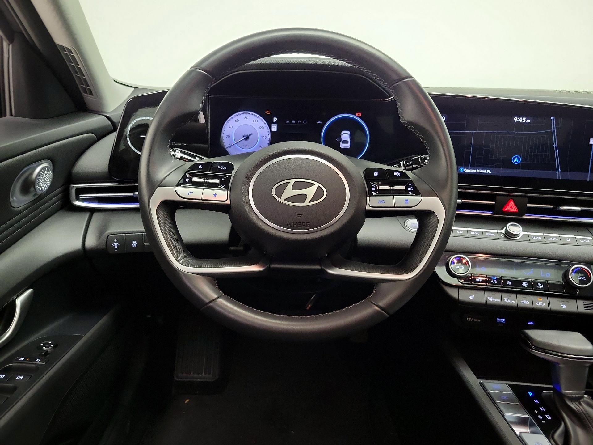 Thumbnail: 2025 Hyundai Elantra - 10