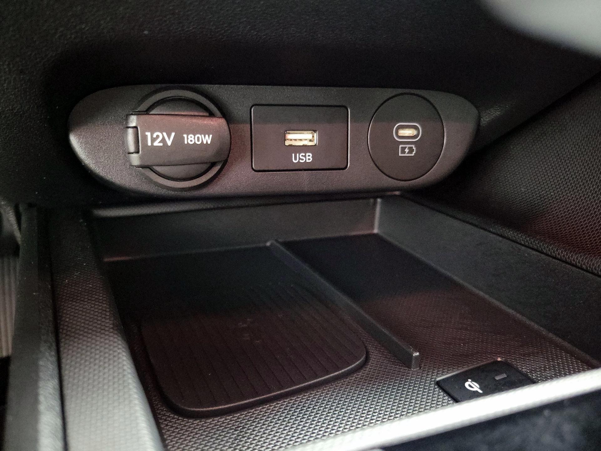 Thumbnail: 2025 Hyundai Elantra - 19