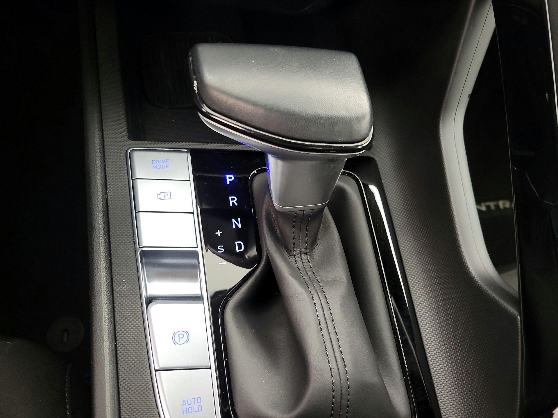 Thumbnail: 2025 Hyundai Elantra - 18