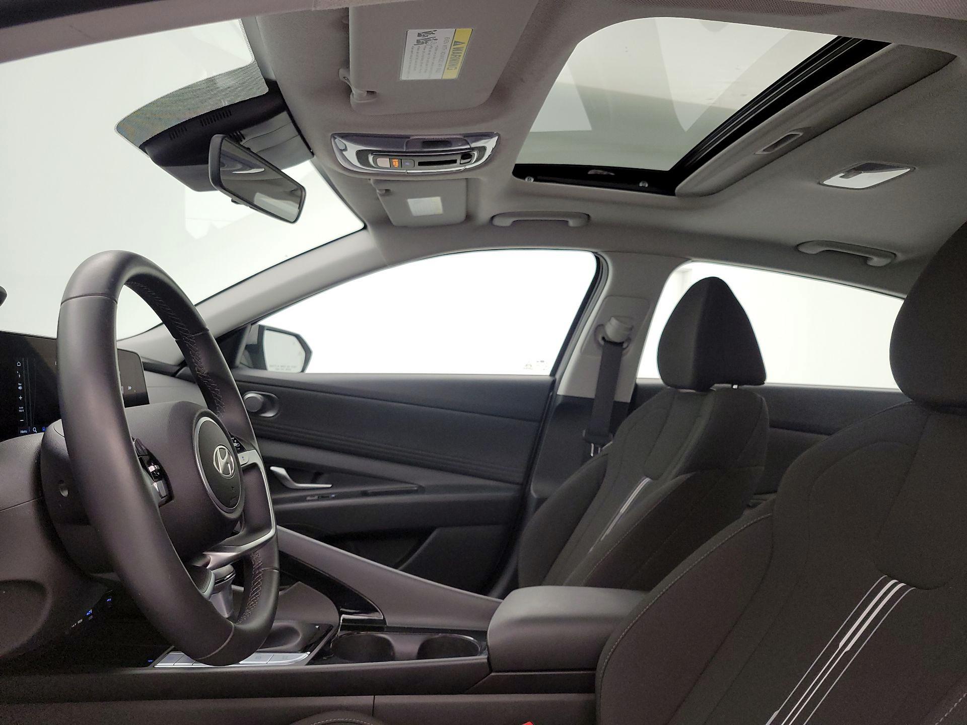 Thumbnail: 2025 Hyundai Elantra - 20