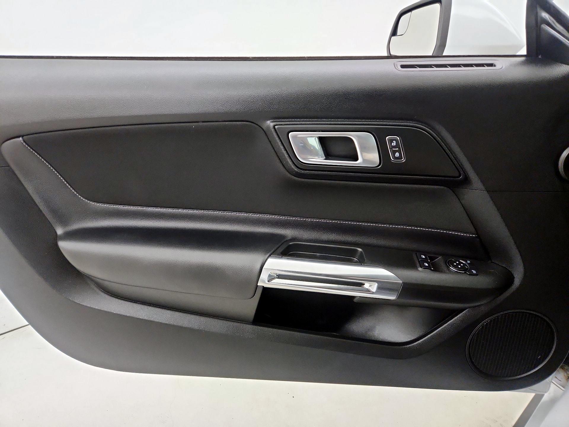 Thumbnail: 2020 Ford Mustang - 12