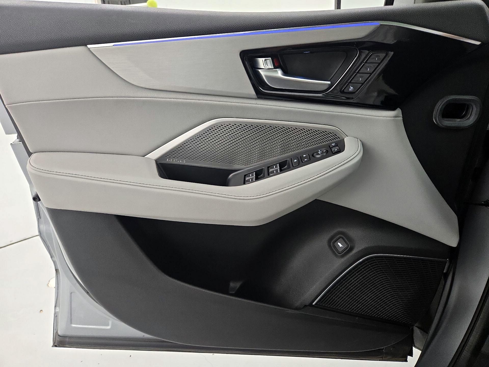 Thumbnail: 2024 Acura MDX - 12