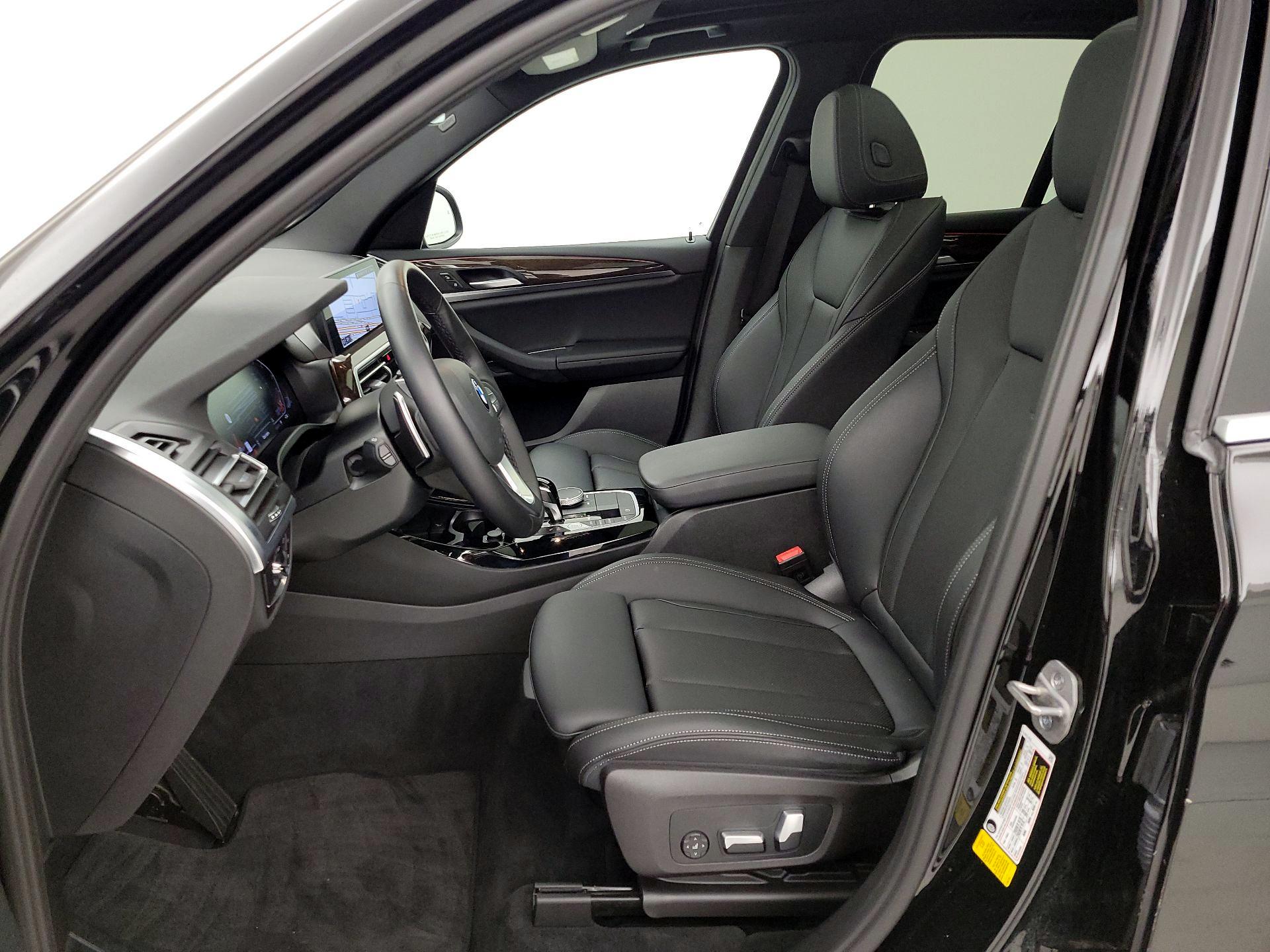 Thumbnail: 2023 BMW X3 - 11