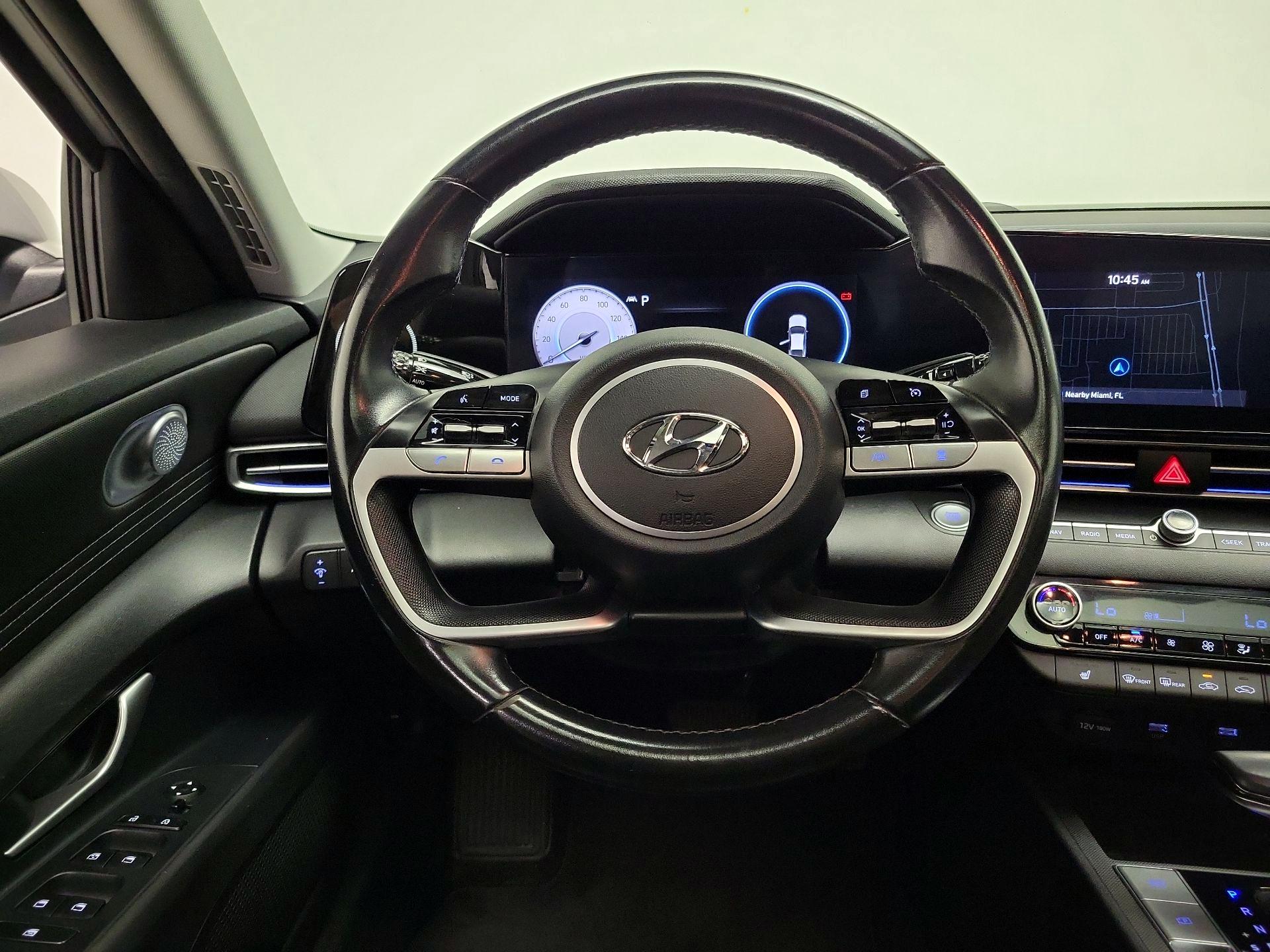 Thumbnail: 2023 Hyundai Elantra - 10