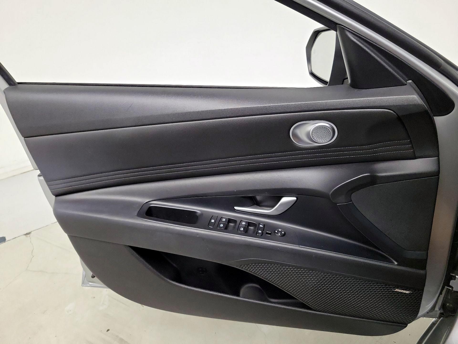 Thumbnail: 2023 Hyundai Elantra - 12