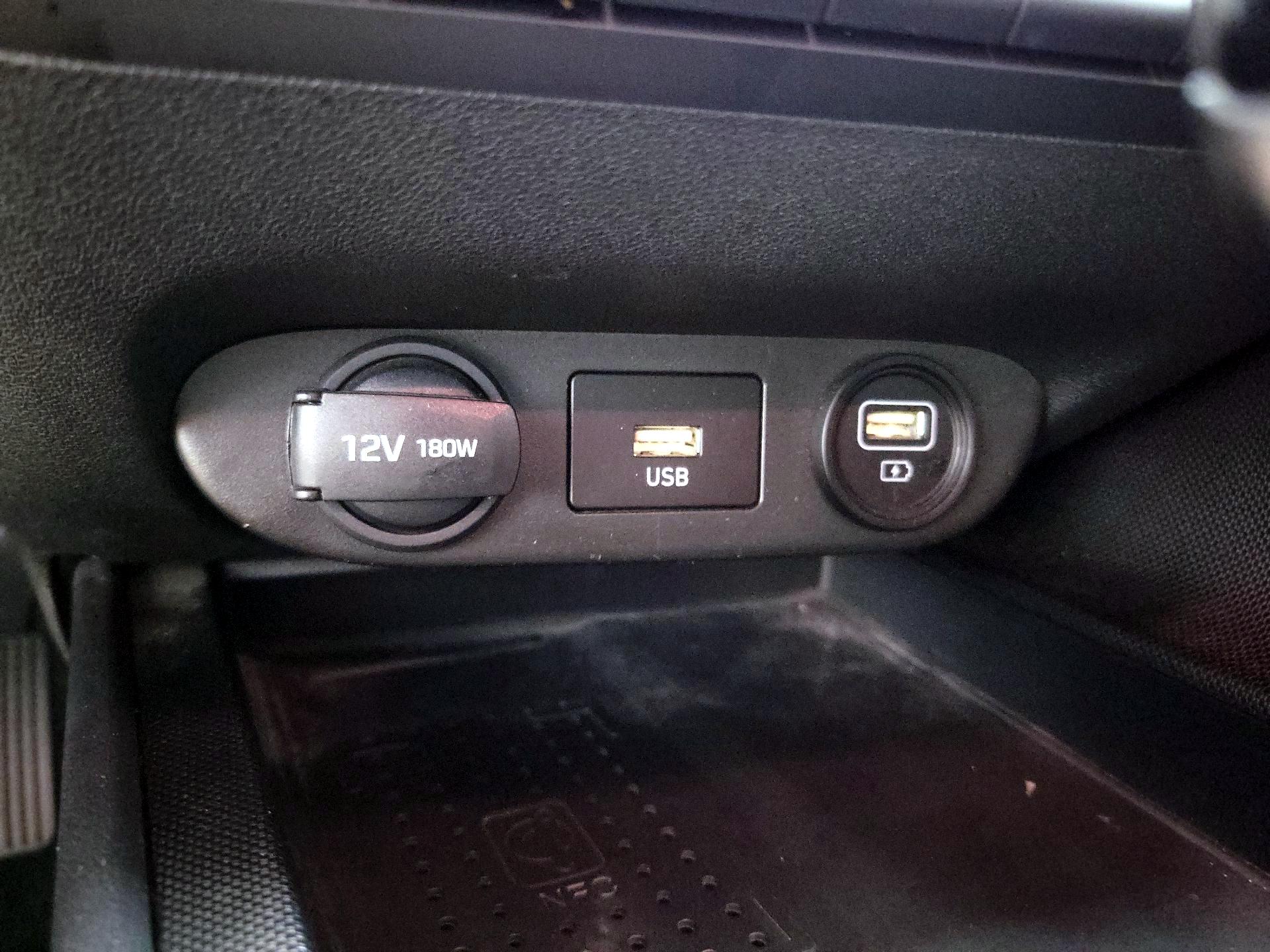 Thumbnail: 2023 Hyundai Elantra - 19