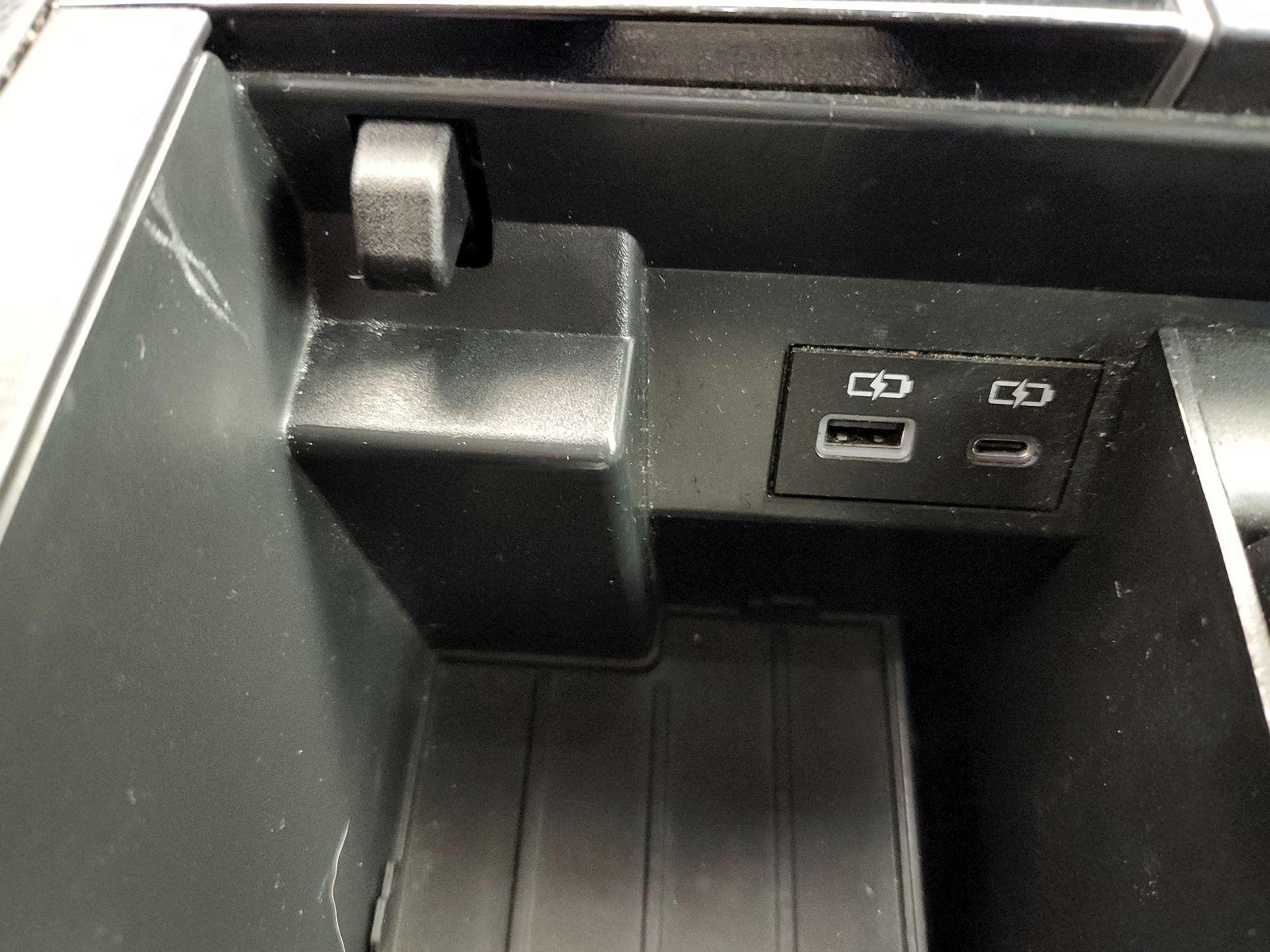 Thumbnail: 2023 Toyota Tundra - 18