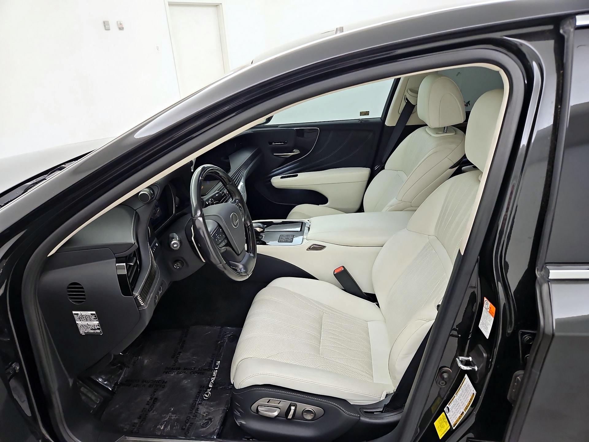 Thumbnail: 2023 Lexus LS - 11