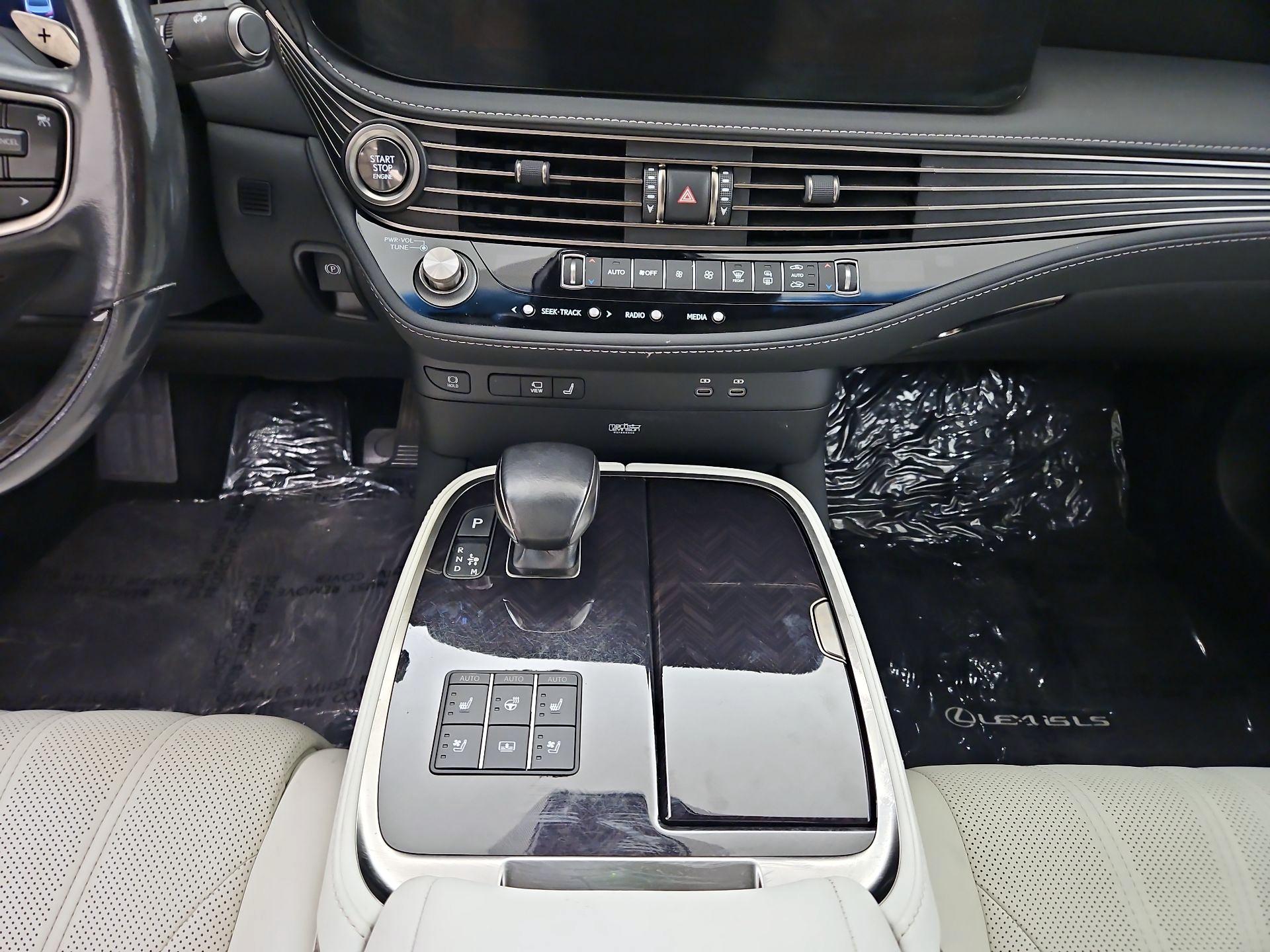 Thumbnail: 2023 Lexus LS - 18